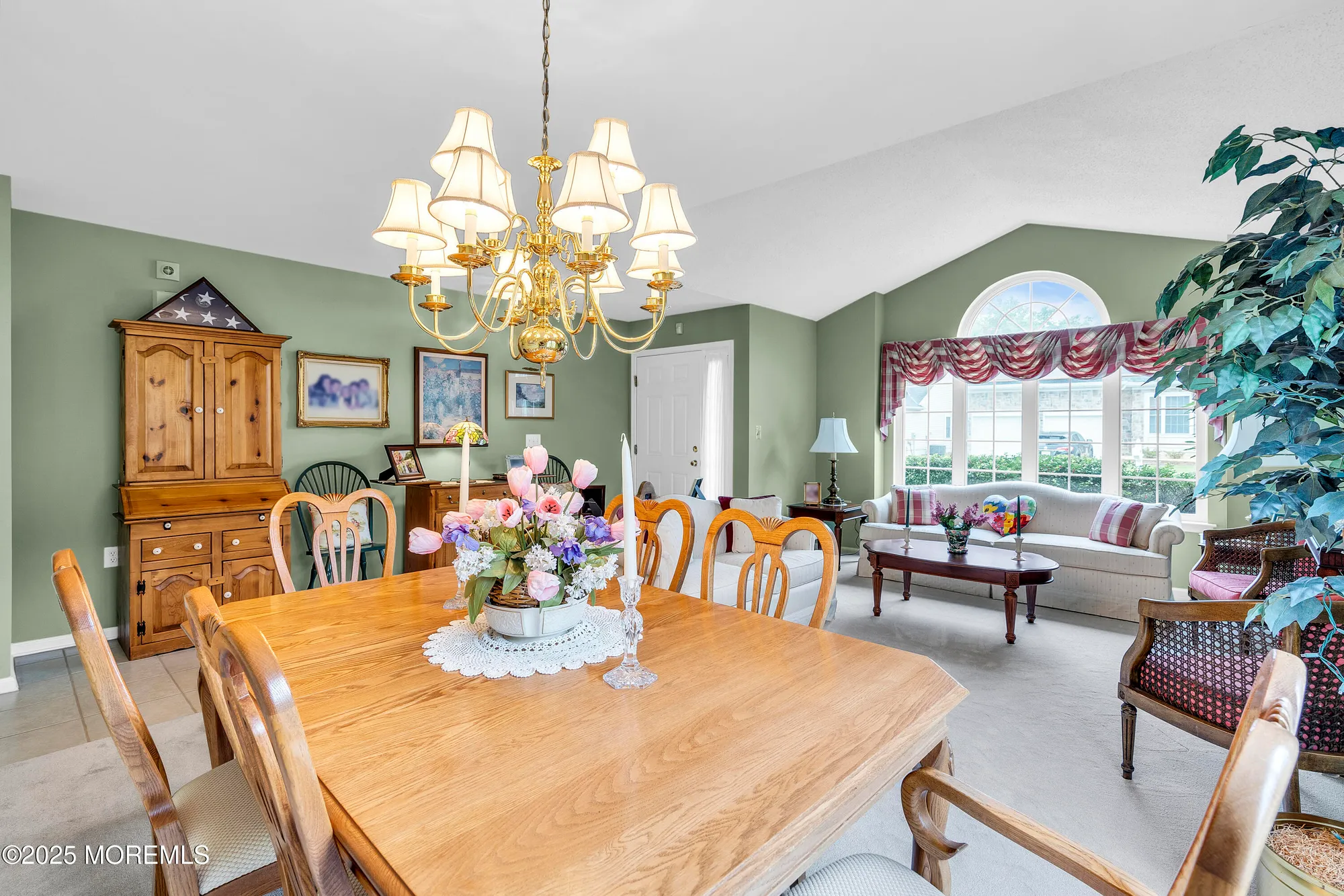 Property Slideshow image 10 of 32 | 2 seminole ct, Jackson, NJ, 08527