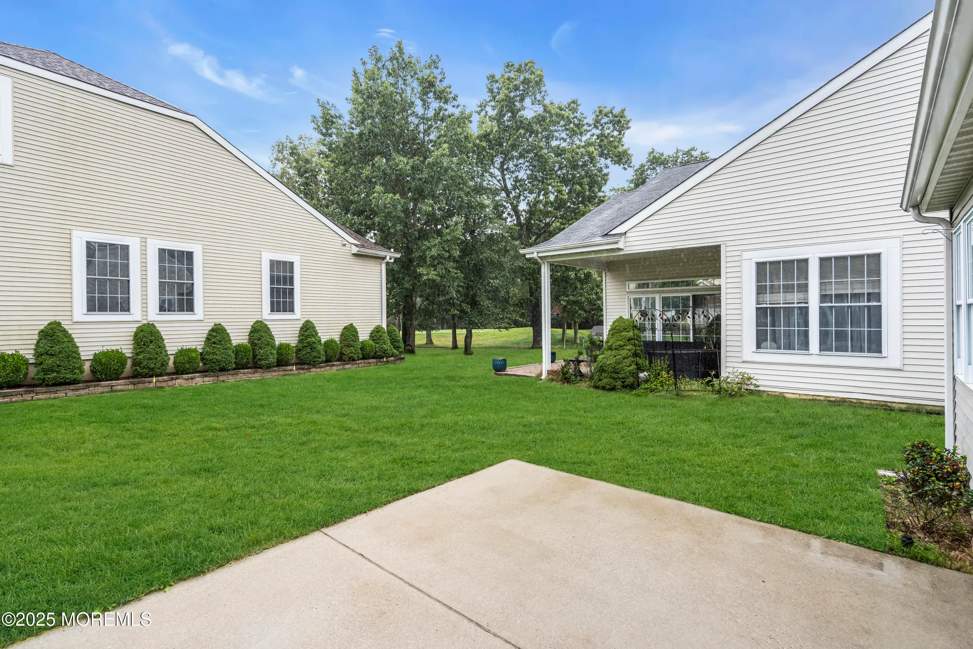 Property Slideshow image 30 of 32 | 2 seminole ct, Jackson, NJ, 08527