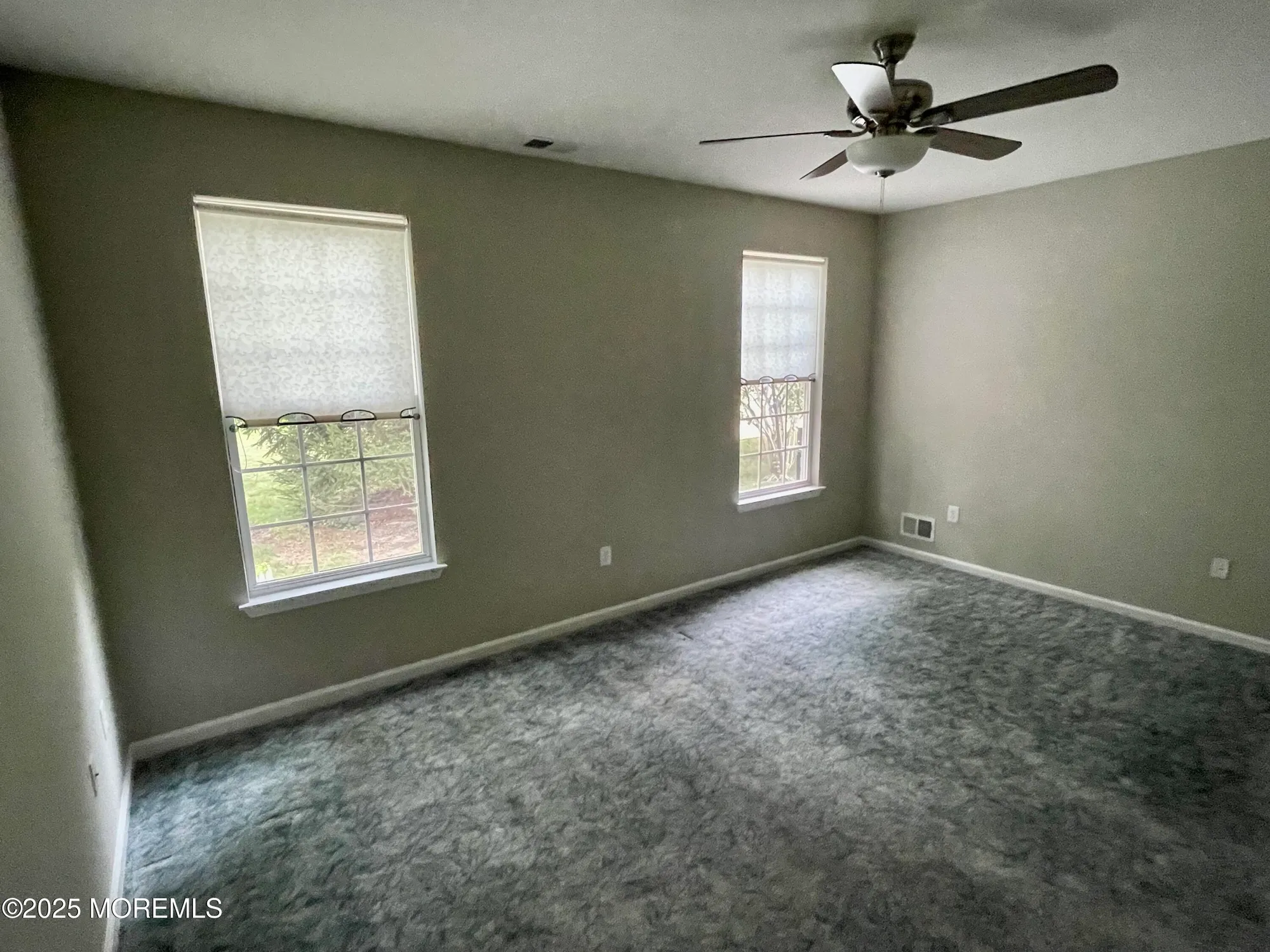 Property Slideshow image 18 of 50 | 87 huntington dr, Jackson, NJ, 08527