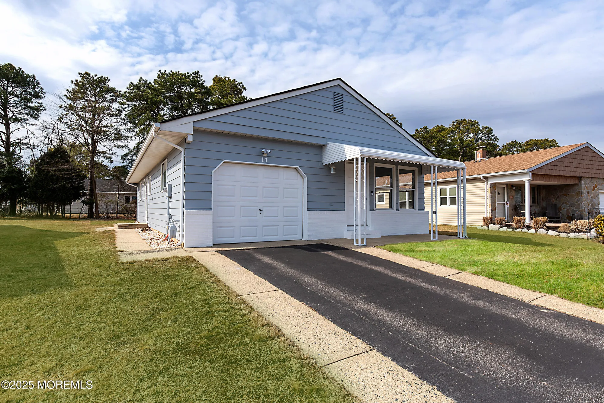 Property Slideshow image 2 of 19 | 11 la terraza dr, Toms River, NJ, 08757