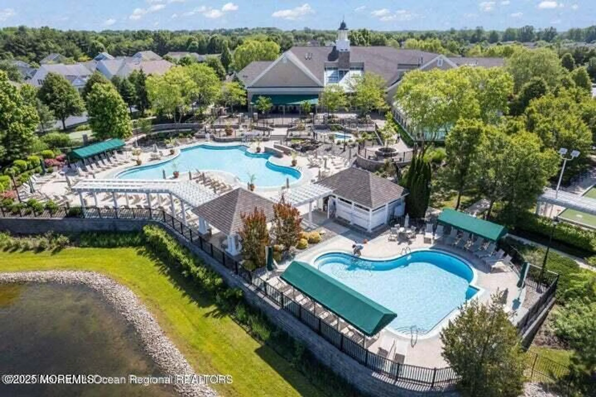 Property Slideshow image 38 of 50 | 87 huntington dr, Jackson, NJ, 08527