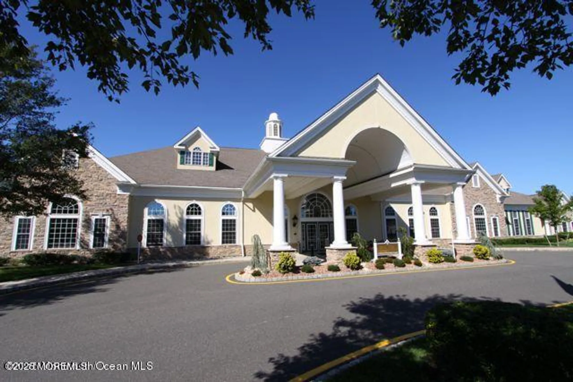 Property Slideshow image 34 of 50 | 87 huntington dr, Jackson, NJ, 08527