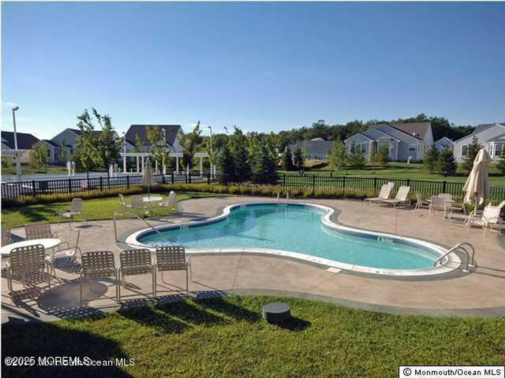 Property Slideshow image 40 of 50 | 87 huntington dr, Jackson, NJ, 08527