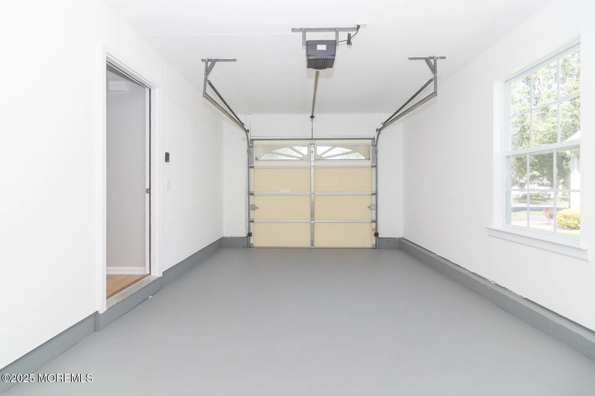 Property Slideshow image 27 of 36 | 3 winding river rd, Lakewood, NJ, 08701