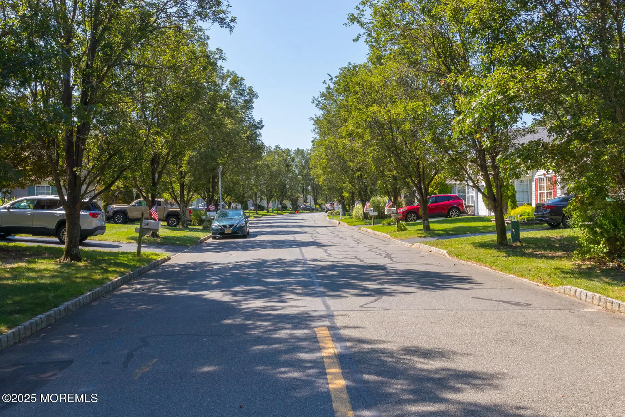 Property Slideshow image 29 of 36 | 3 winding river rd, Lakewood, NJ, 08701