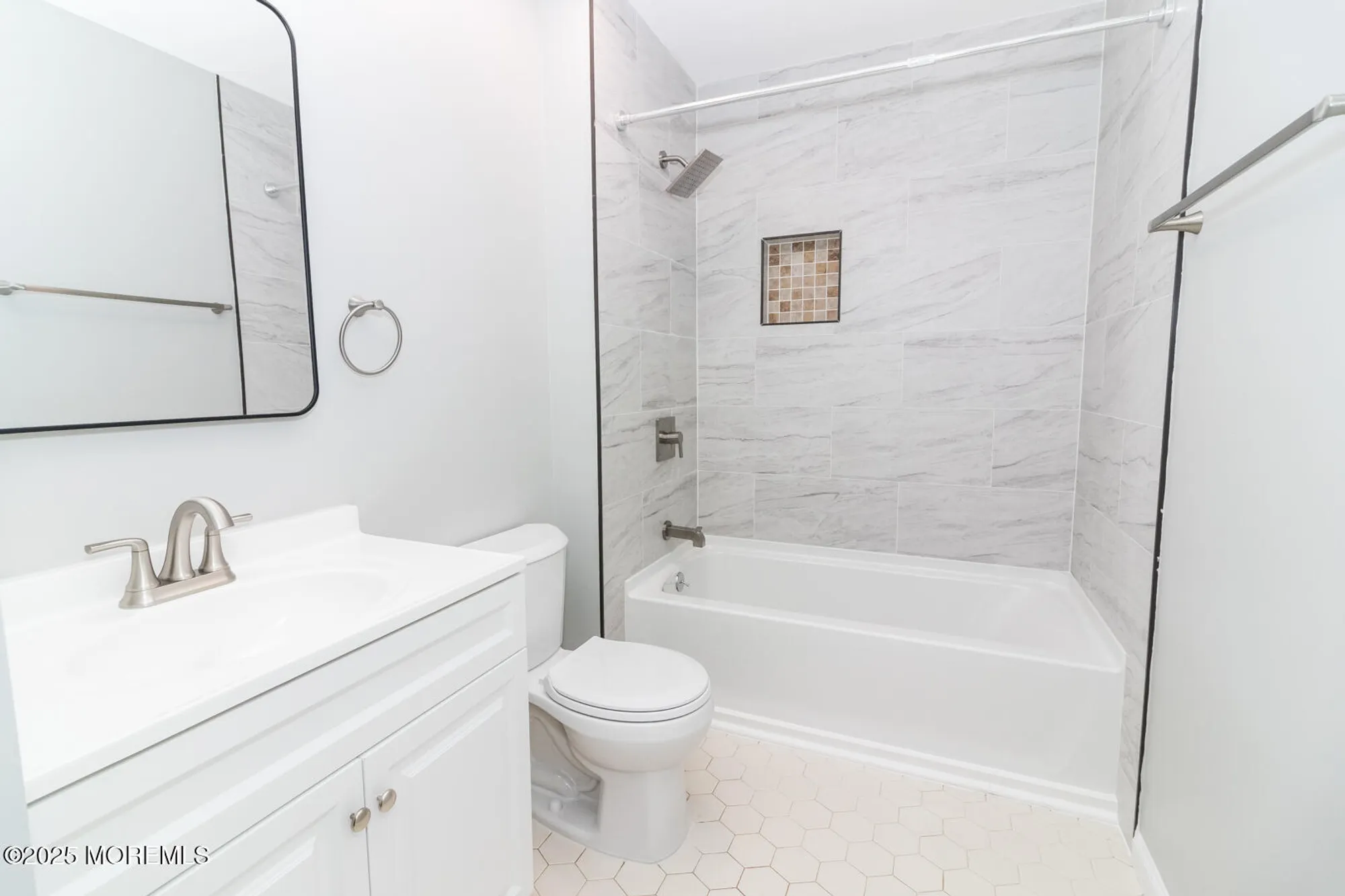 Property Slideshow image 15 of 36 | 3 winding river rd, Lakewood, NJ, 08701