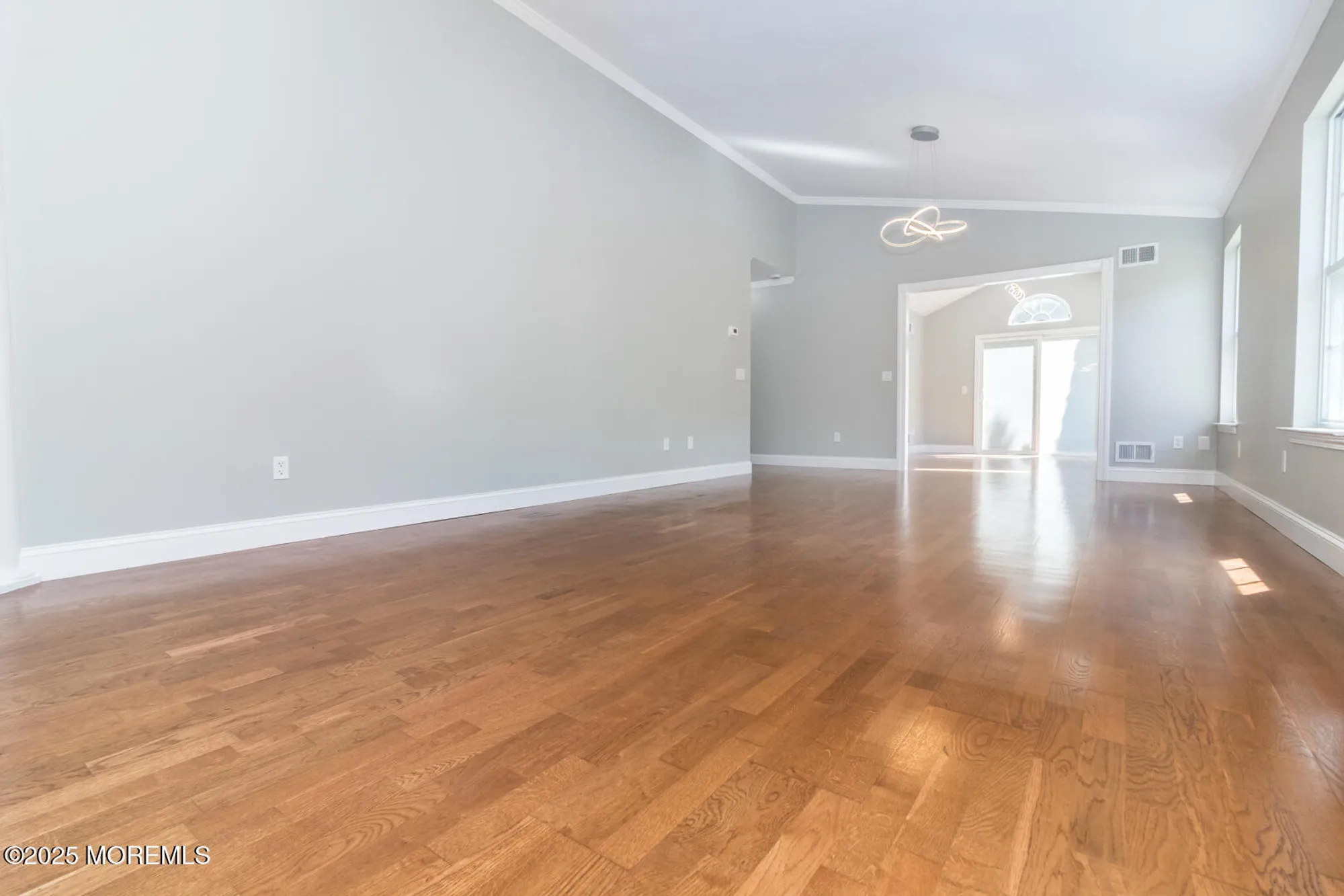 Property Slideshow image 5 of 36 | 3 winding river rd, Lakewood, NJ, 08701