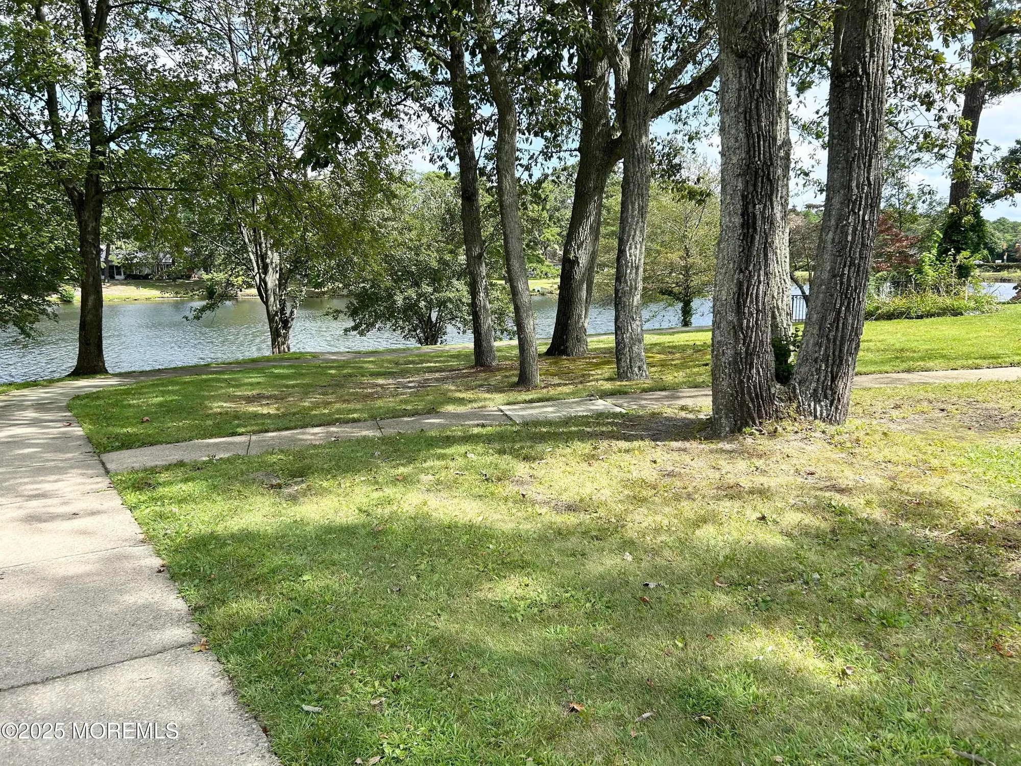 Property Slideshow image 6 of 30 | 1028b shetland dr, Lakewood, NJ, 08701