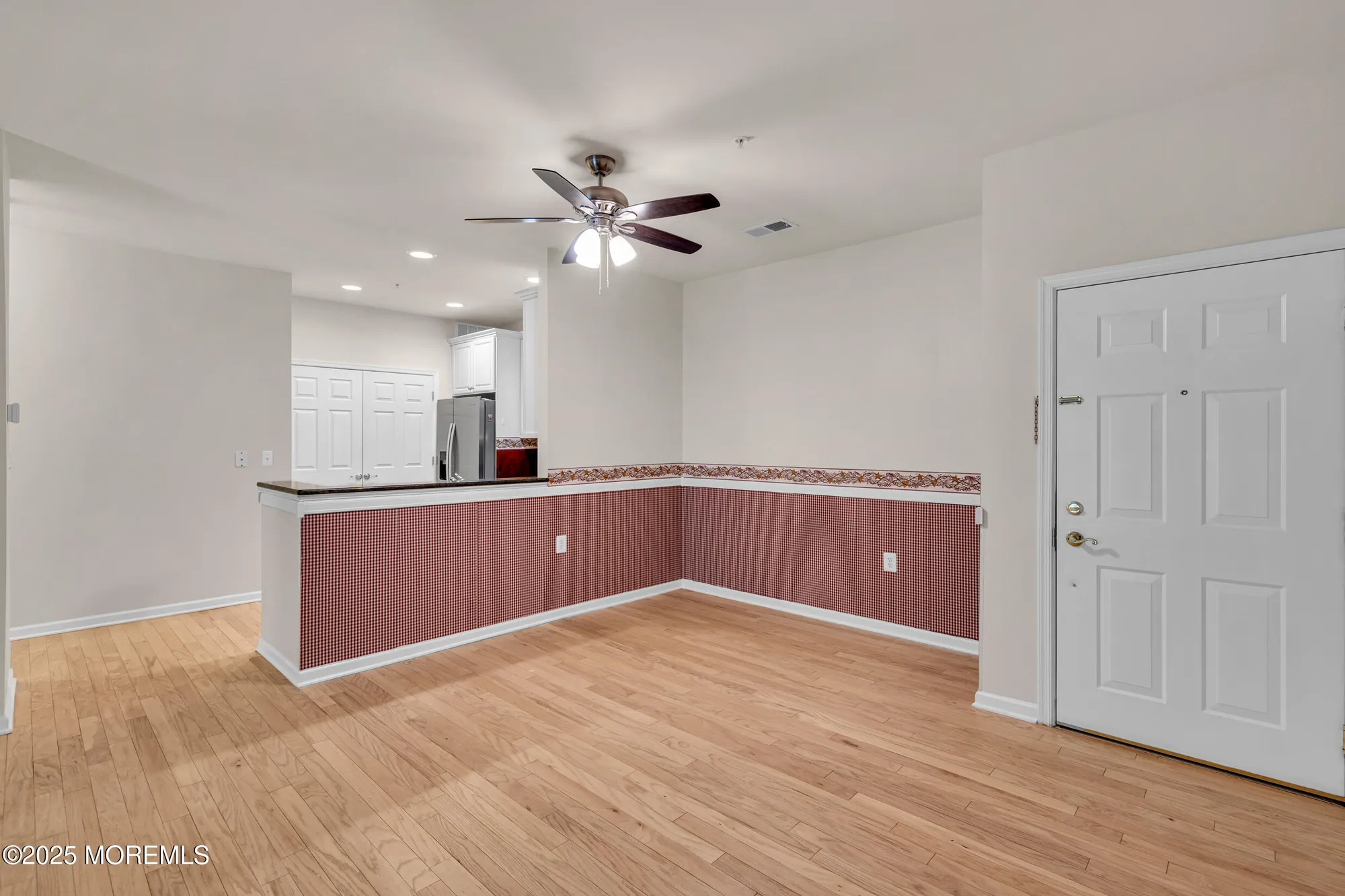 Property Slideshow image 11 of 39 | 425 sophee ln, Lakewood, NJ, 08701