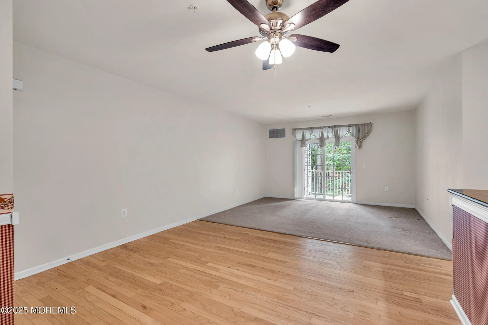 Property Slideshow image 13 of 39 | 425 sophee ln, Lakewood, NJ, 08701