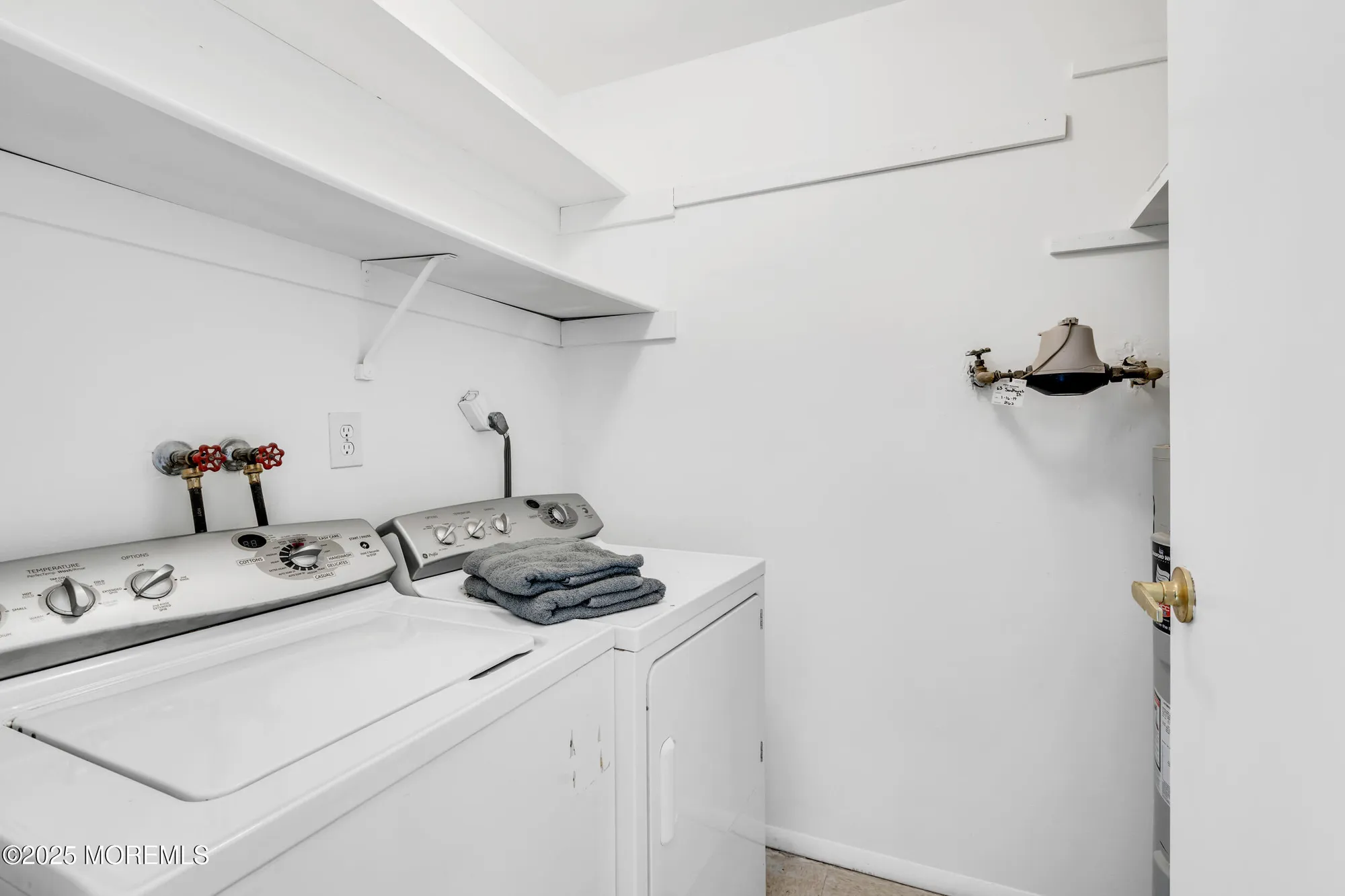 Property Slideshow image 16 of 29 | 63 sandhurst st, Manchester, NJ, 08759