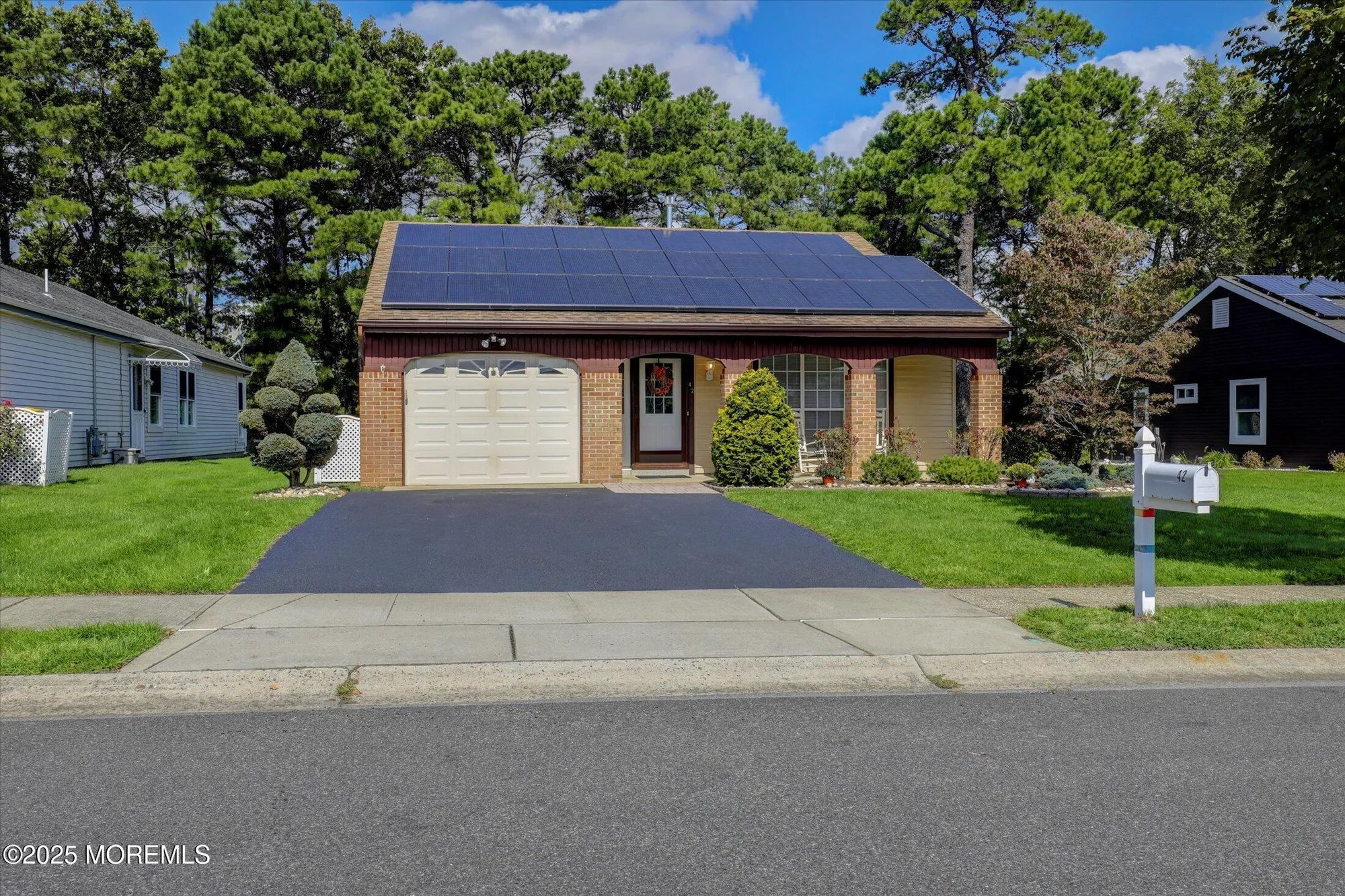 Property Slideshow image 2 of 51 | 42 twyford ln, Manchester, NJ, 08759