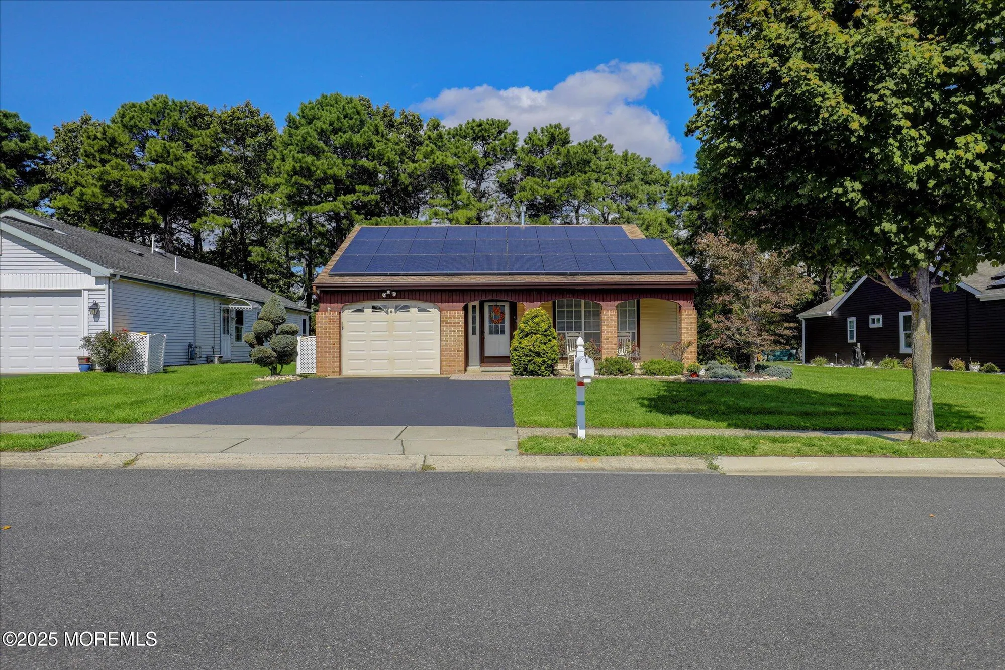 Property Slideshow image 3 of 51 | 42 twyford ln, Manchester, NJ, 08759