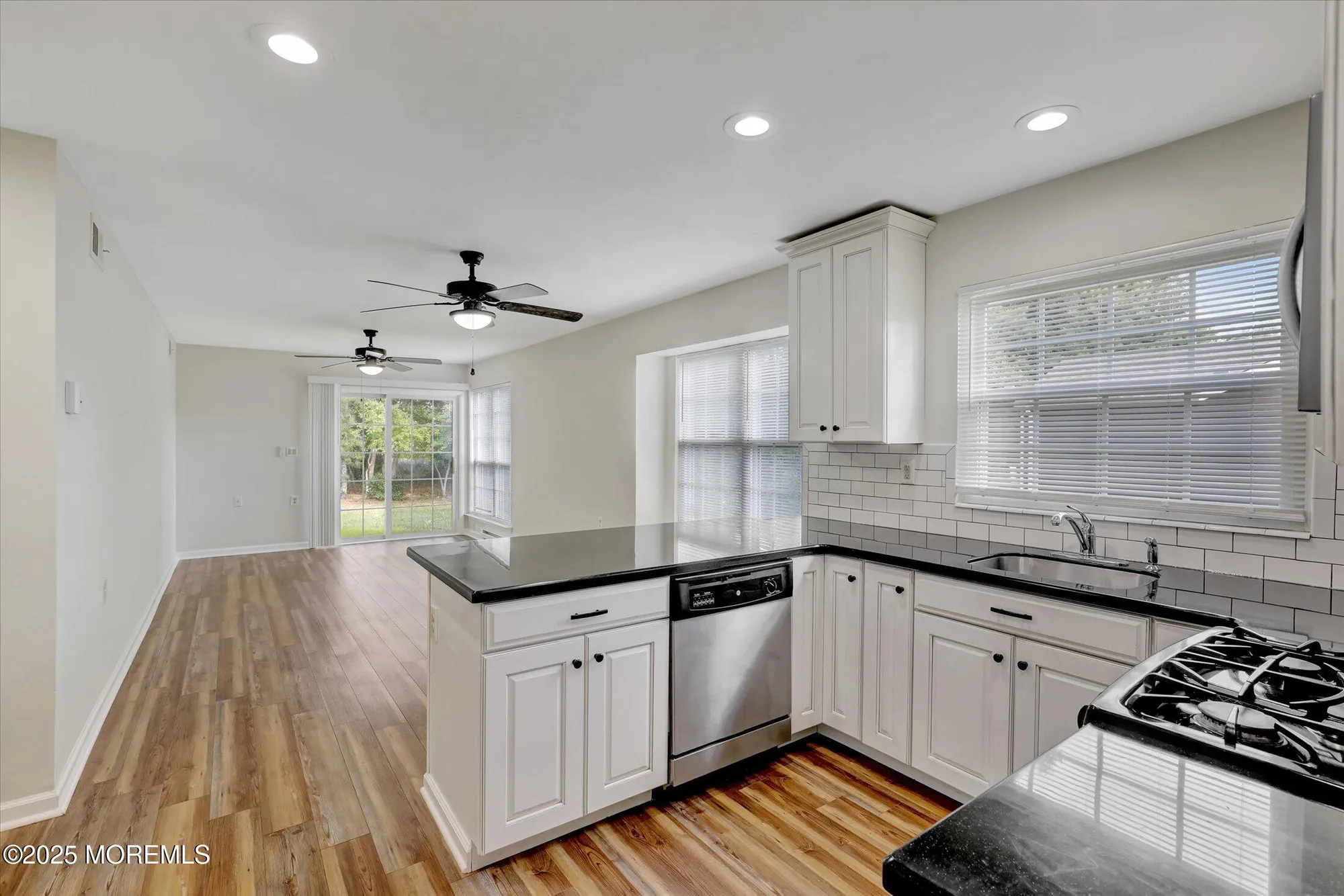 Property Slideshow image 19 of 51 | 42 twyford ln, Manchester, NJ, 08759