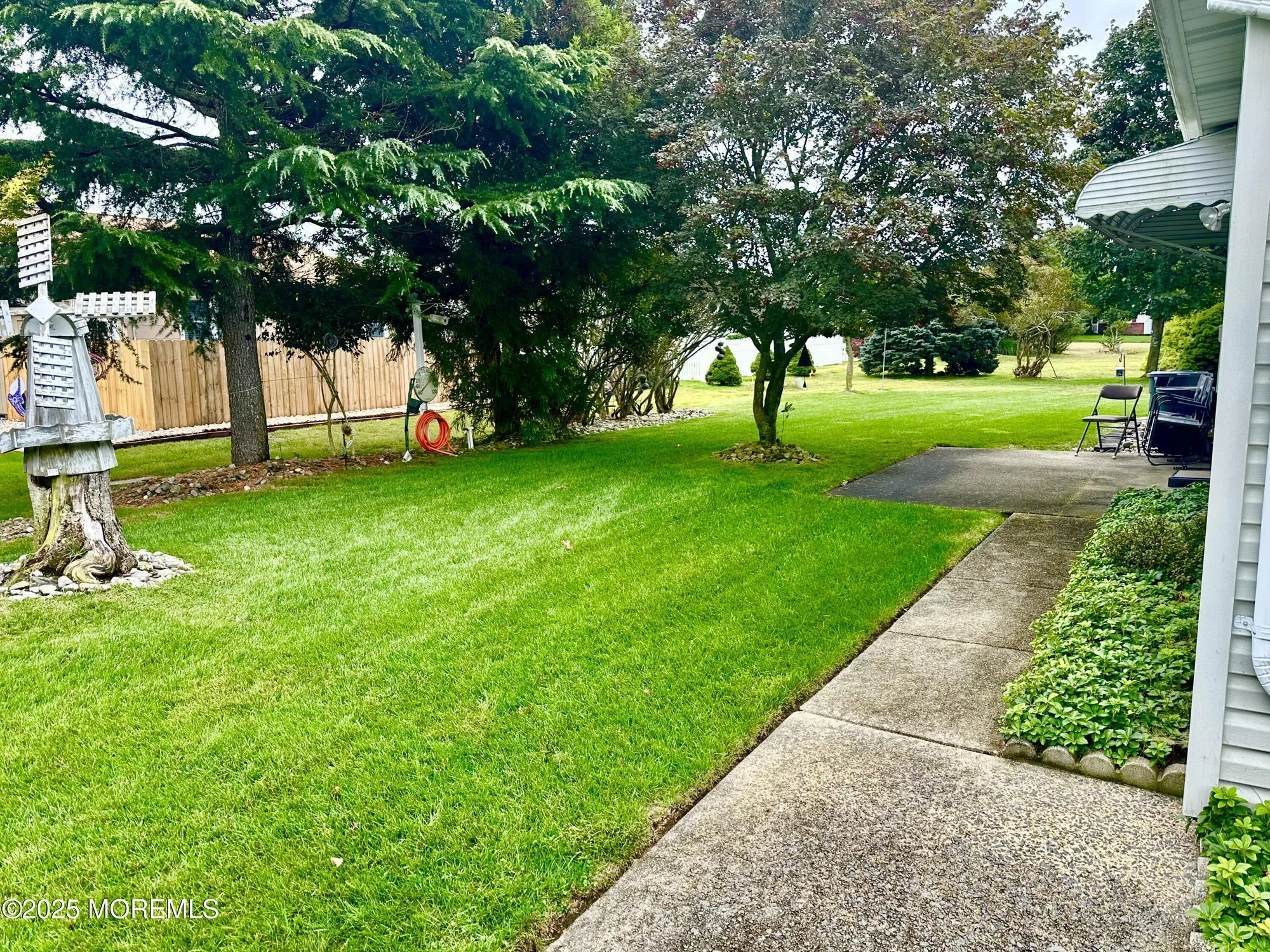 Property Slideshow image 6 of 27 | 7 bedford ct, Toms River, NJ, 08757