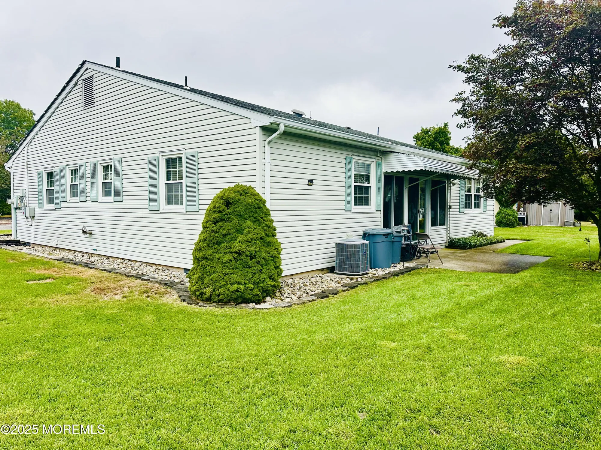 Property Slideshow image 23 of 27 | 7 bedford ct, Toms River, NJ, 08757