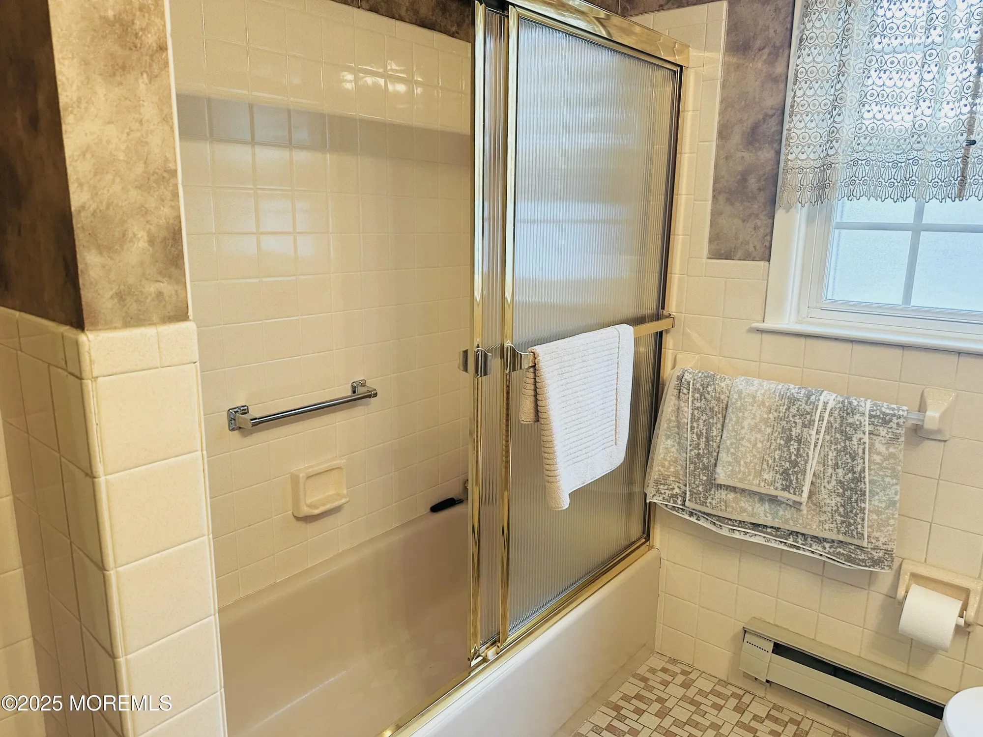 Property Slideshow image 21 of 27 | 7 bedford ct, Toms River, NJ, 08757