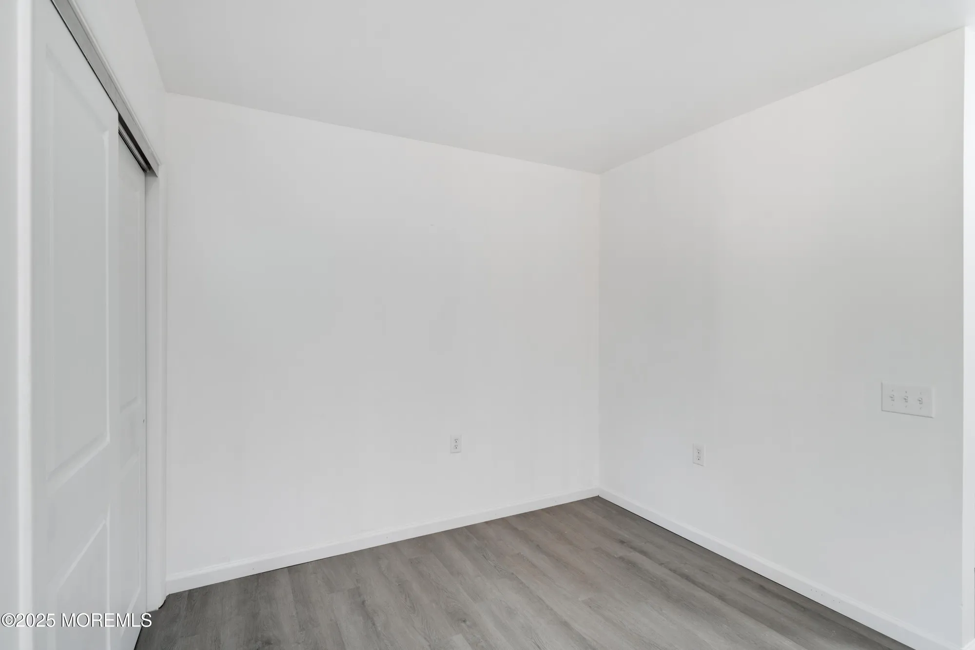 Property Slideshow image 12 of 22 | 10d hamilton ln d, Whiting, NJ, 08759