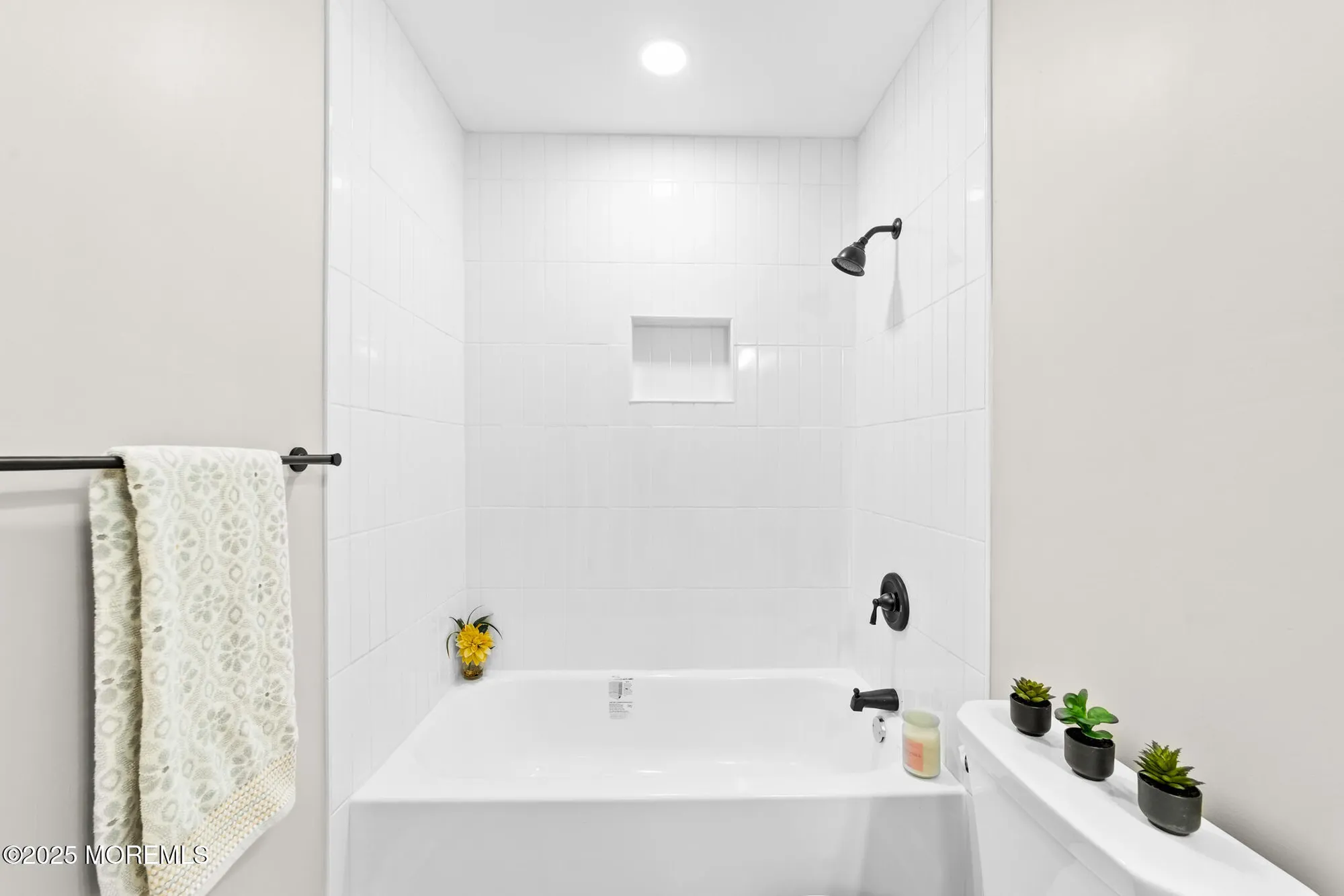 Property Slideshow image 25 of 30 | 442 dahlia plz 442a, Monroe, NJ, 08831