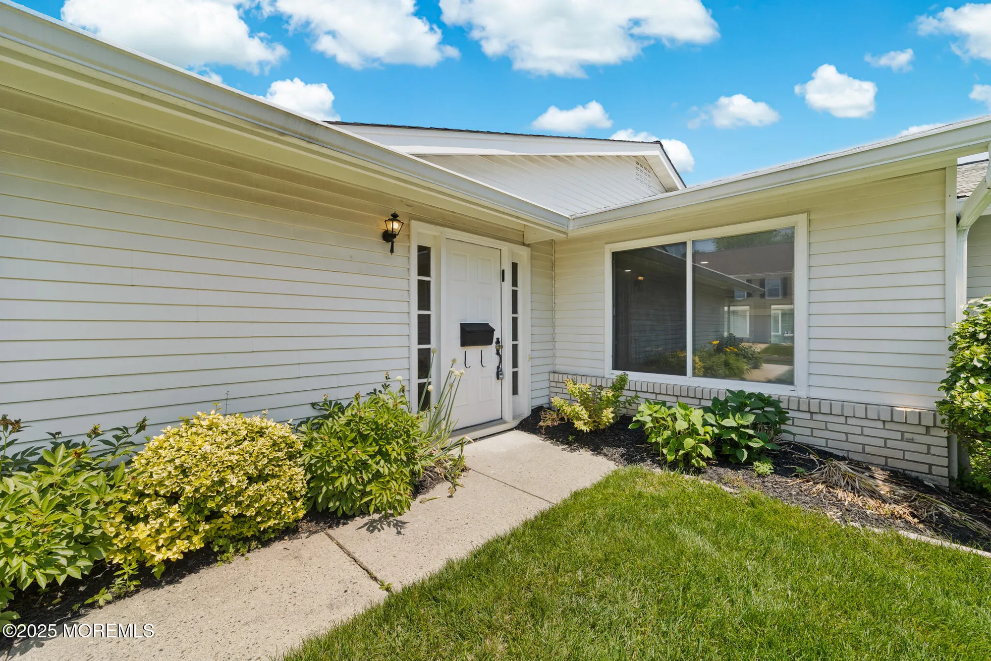 Property Slideshow image 2 of 30 | 442 dahlia plz 442a, Monroe, NJ, 08831