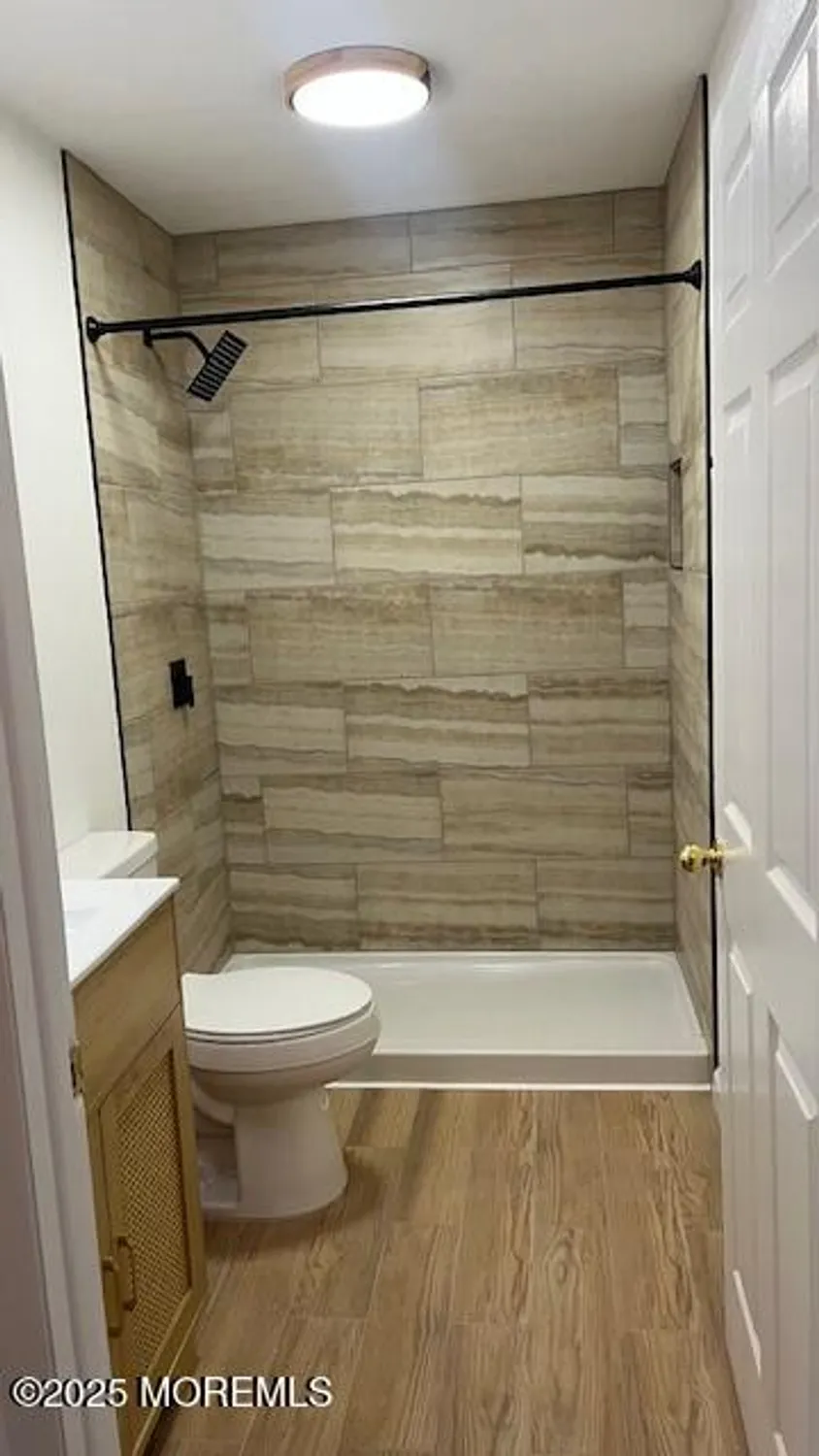 Property Slideshow image 14 of 23 | 874b balmoral ct, Lakewood, NJ, 08701