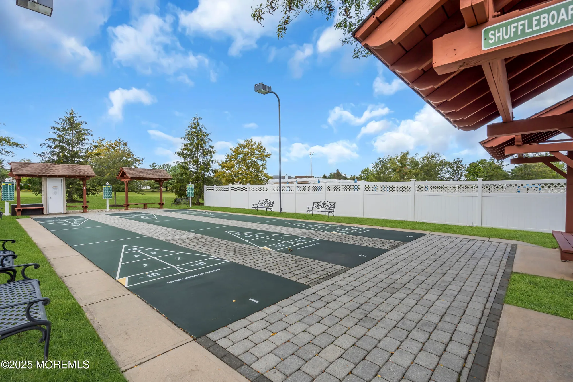 Property Slideshow image 27 of 32 | 20 rochford dr, Manchester, NJ, 08759