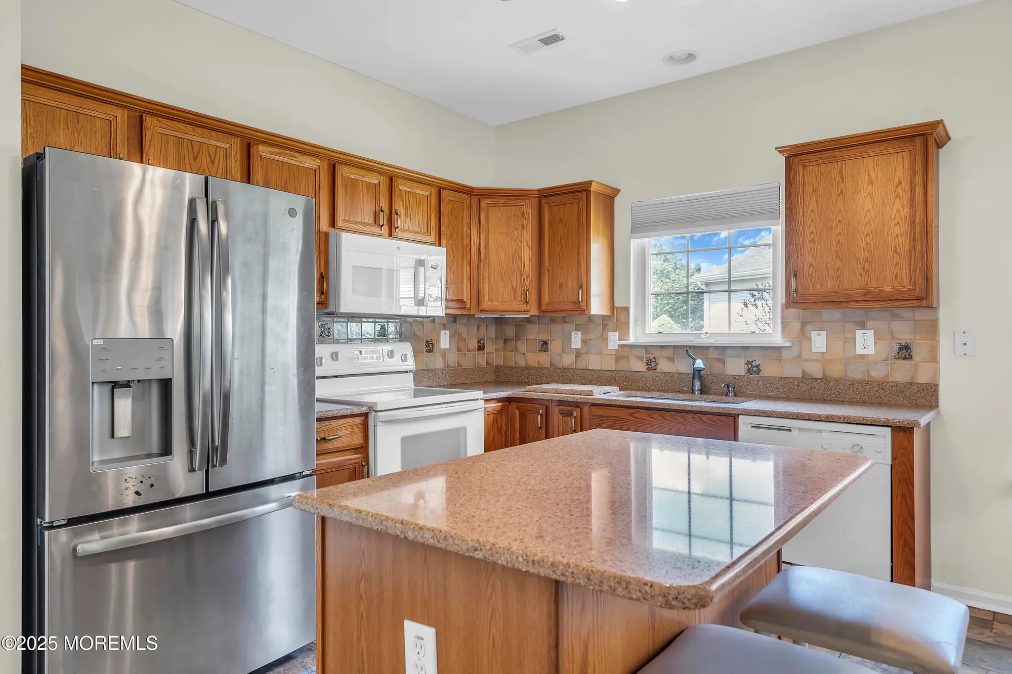 Property Slideshow image 8 of 32 | 20 rochford dr, Manchester, NJ, 08759