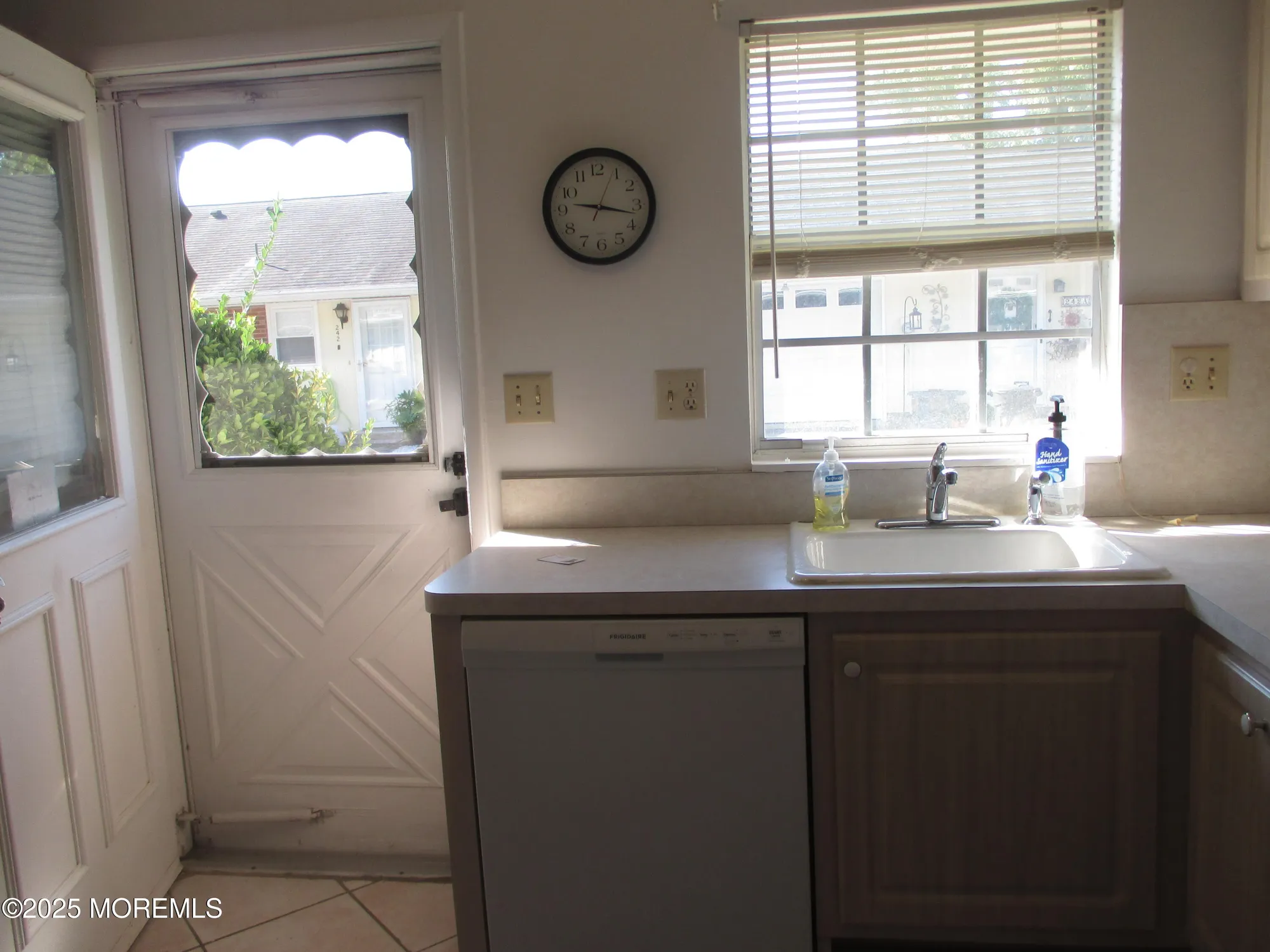 Property Slideshow image 9 of 36 | 243d jefferson ct, Lakewood, NJ, 08701