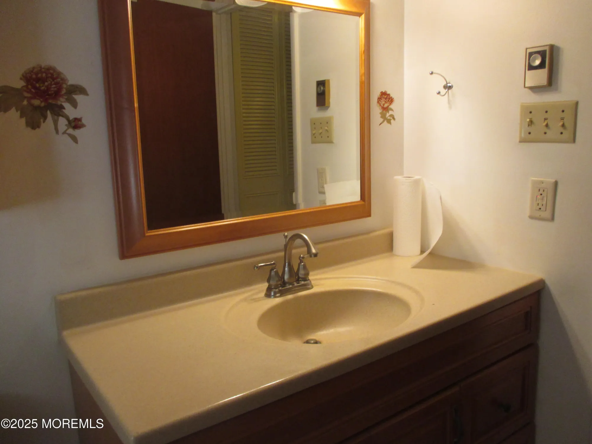 Property Slideshow image 23 of 36 | 243d jefferson ct, Lakewood, NJ, 08701