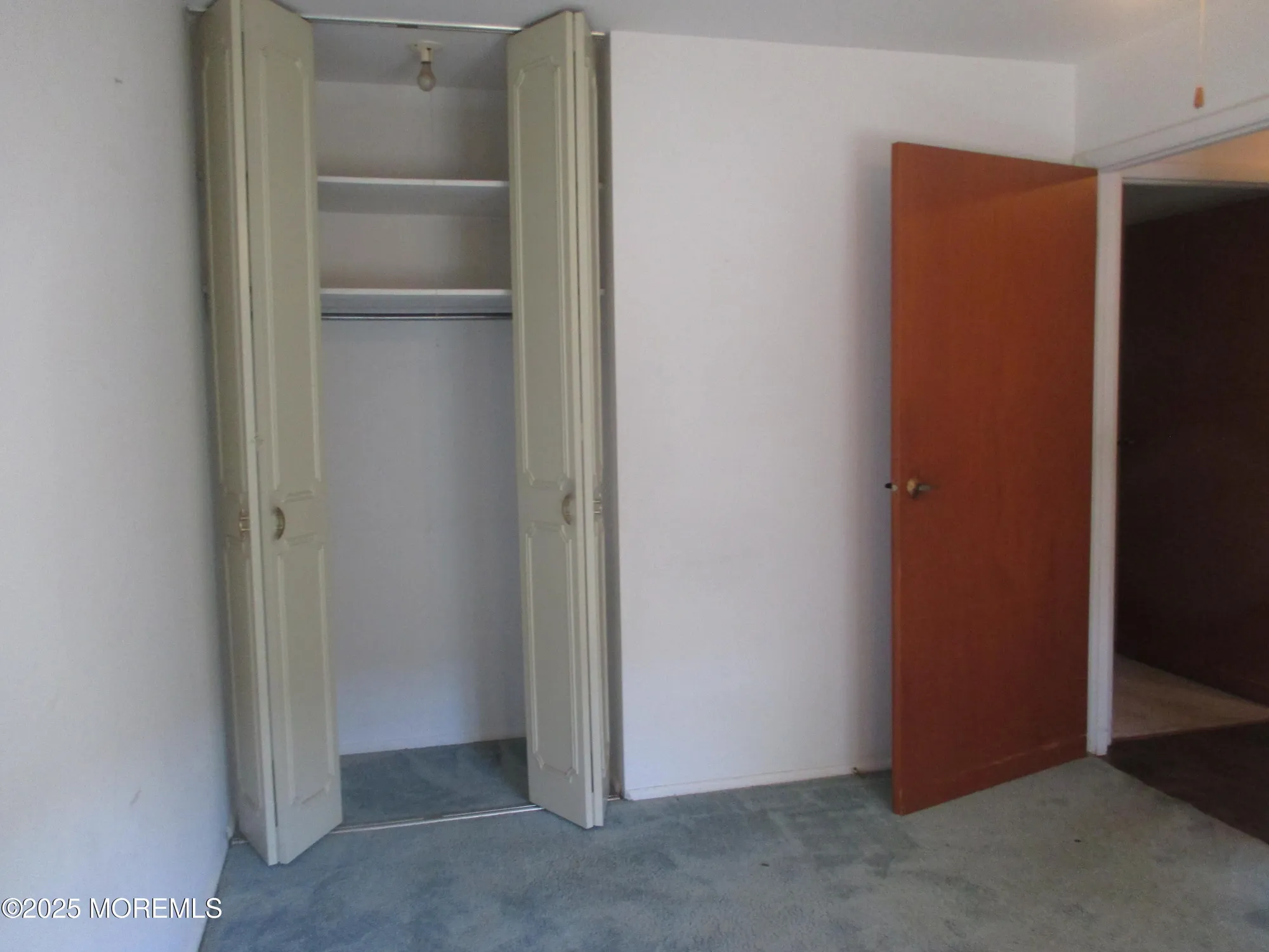 Property Slideshow image 32 of 36 | 243d jefferson ct, Lakewood, NJ, 08701