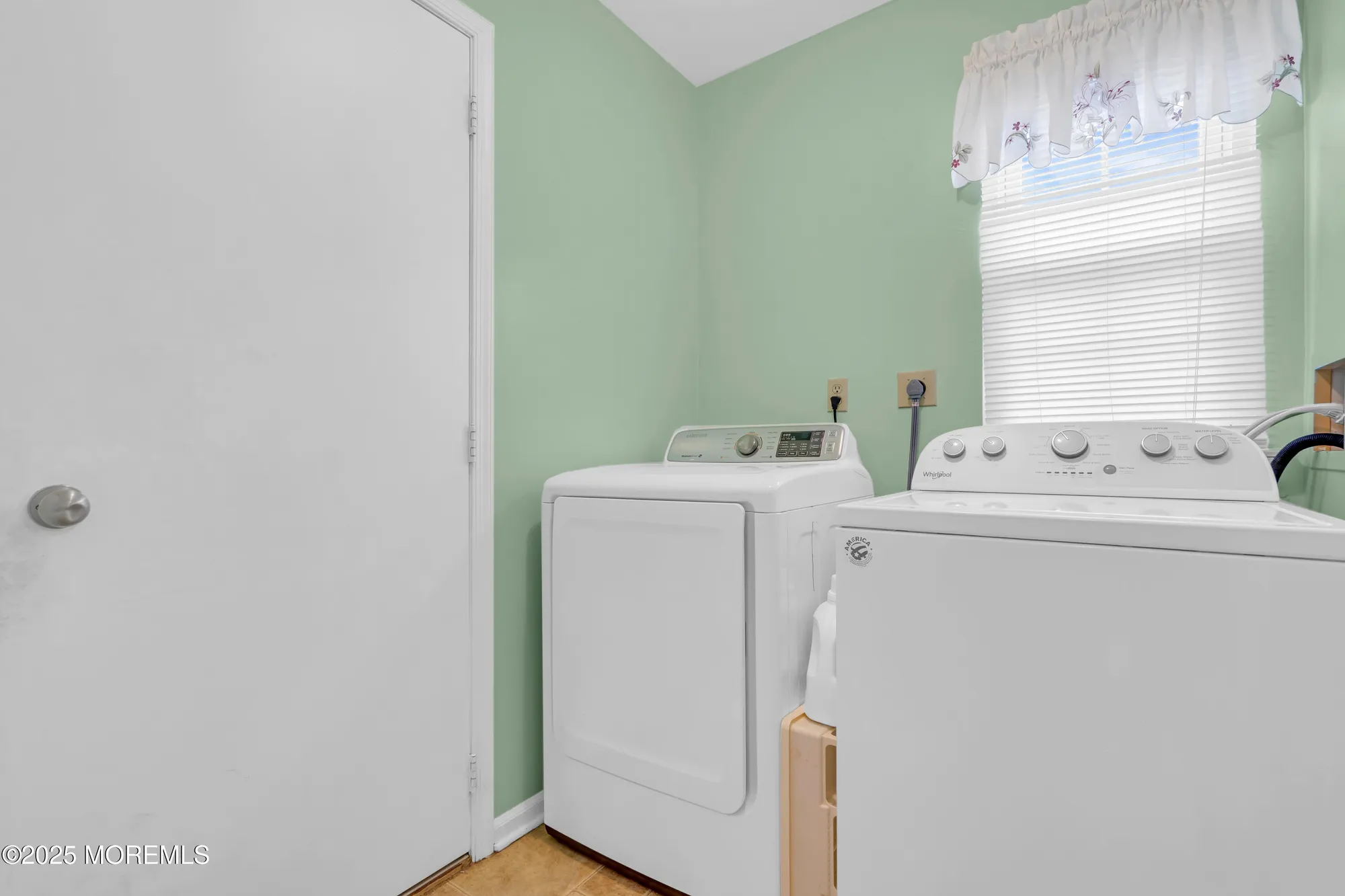 Property Slideshow image 39 of 44 | 59 hastings rd, Manchester, NJ, 08759