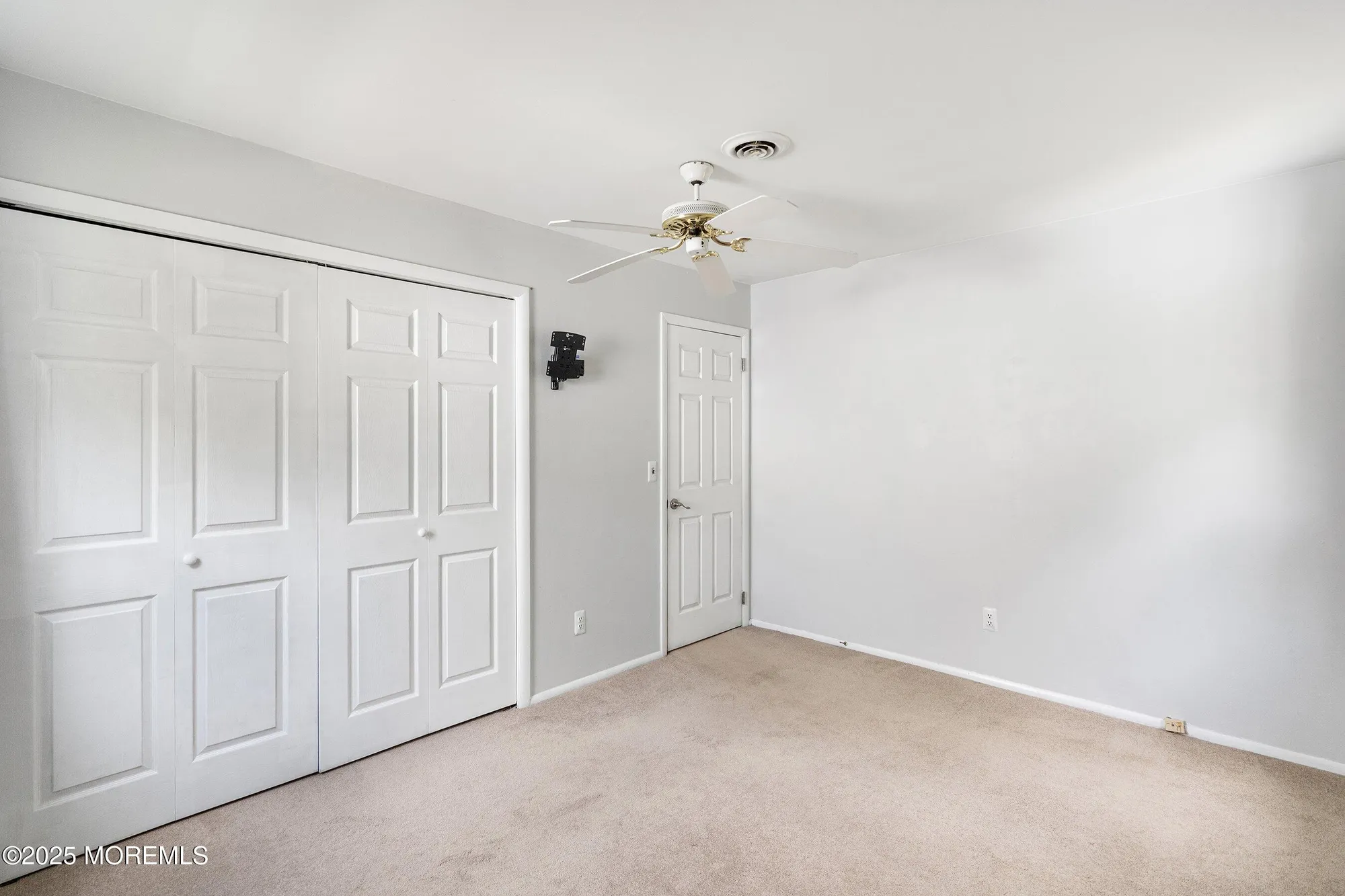 Property Slideshow image 20 of 35 | 11 whitaker dr, Toms River, NJ, 08757