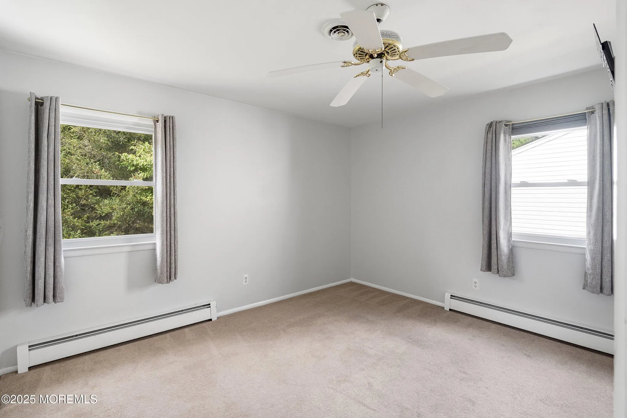 Property Slideshow image 16 of 35 | 11 whitaker dr, Toms River, NJ, 08757