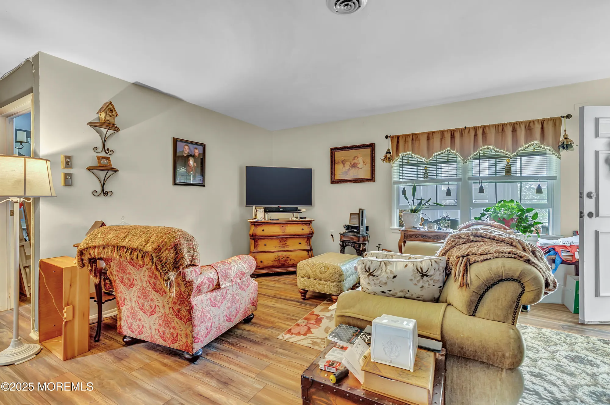 Property Slideshow image 9 of 21 | 39m cambridge ct, Lakewood, NJ, 08701