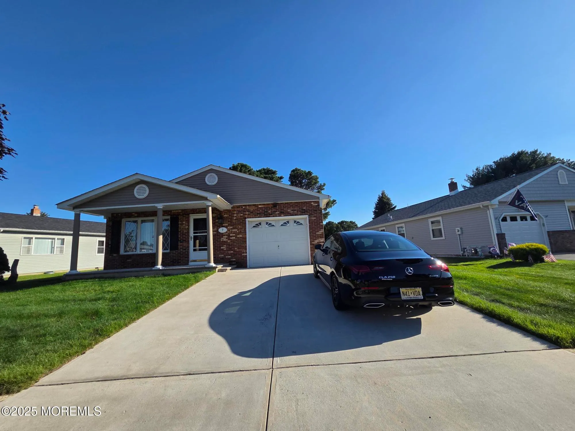 Property Slideshow image 4 of 46 | 7 augusta ct, Toms River, NJ, 08757