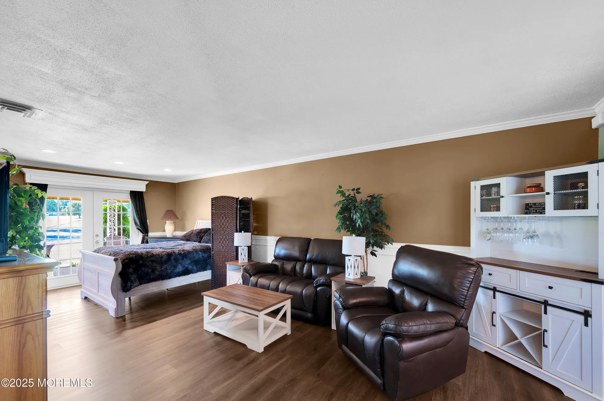 Property Slideshow image 2 of 25 | 6 heywood ct, Brick, NJ, 08724