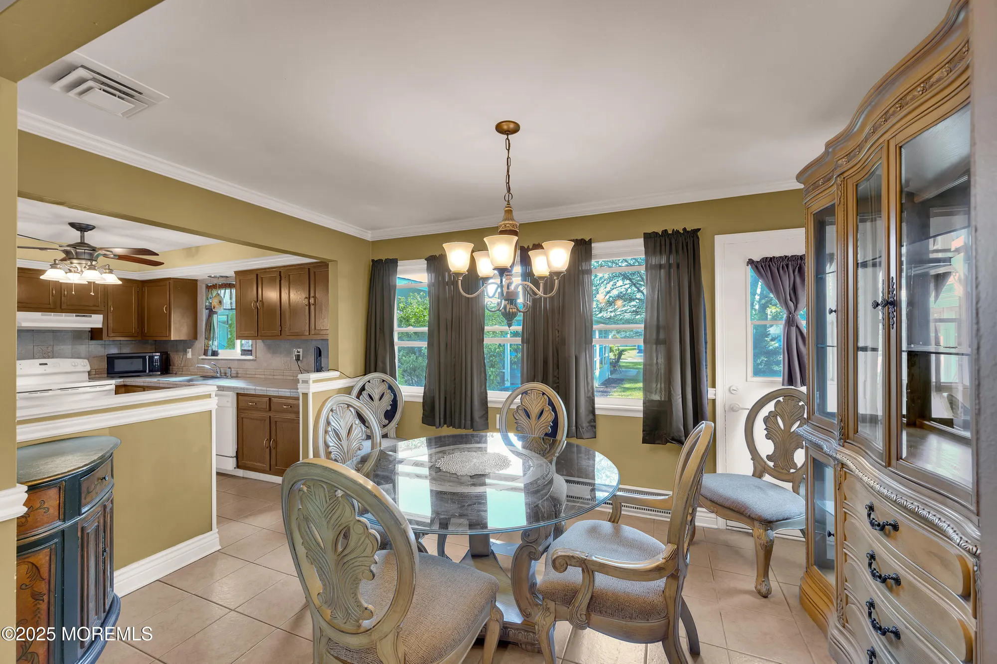 Property Slideshow image 16 of 25 | 6 heywood ct, Brick, NJ, 08724