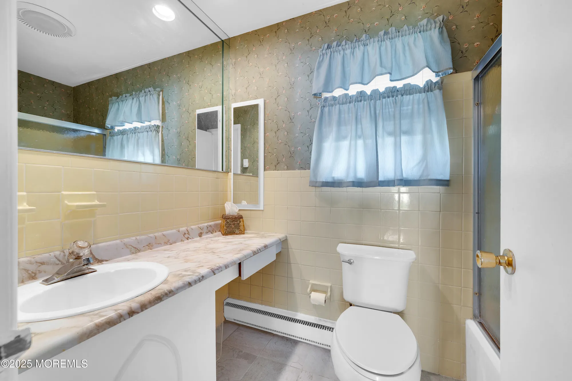 Property Slideshow image 19 of 25 | 6 heywood ct, Brick, NJ, 08724