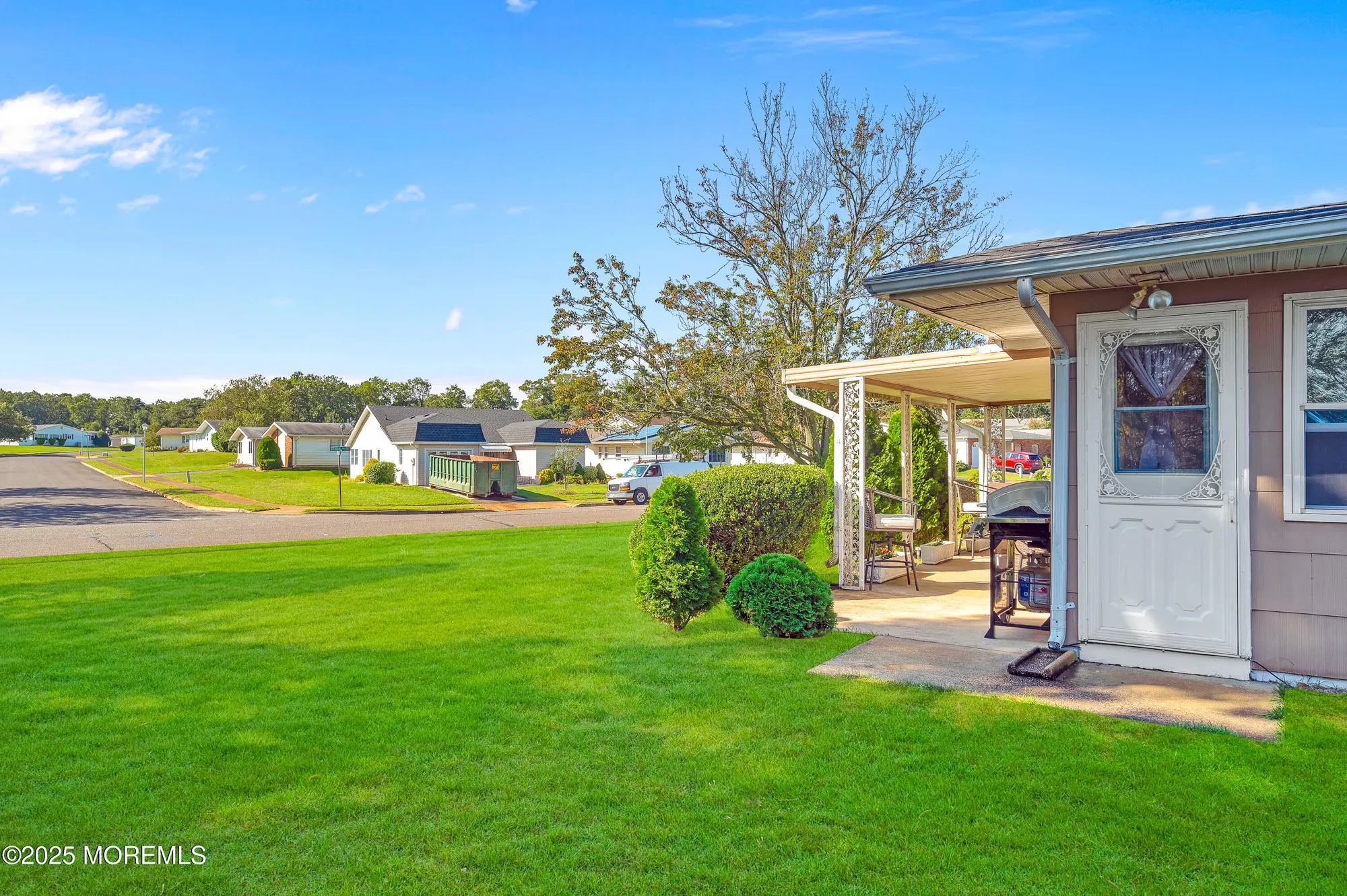 Property Slideshow image 23 of 25 | 6 heywood ct, Brick, NJ, 08724