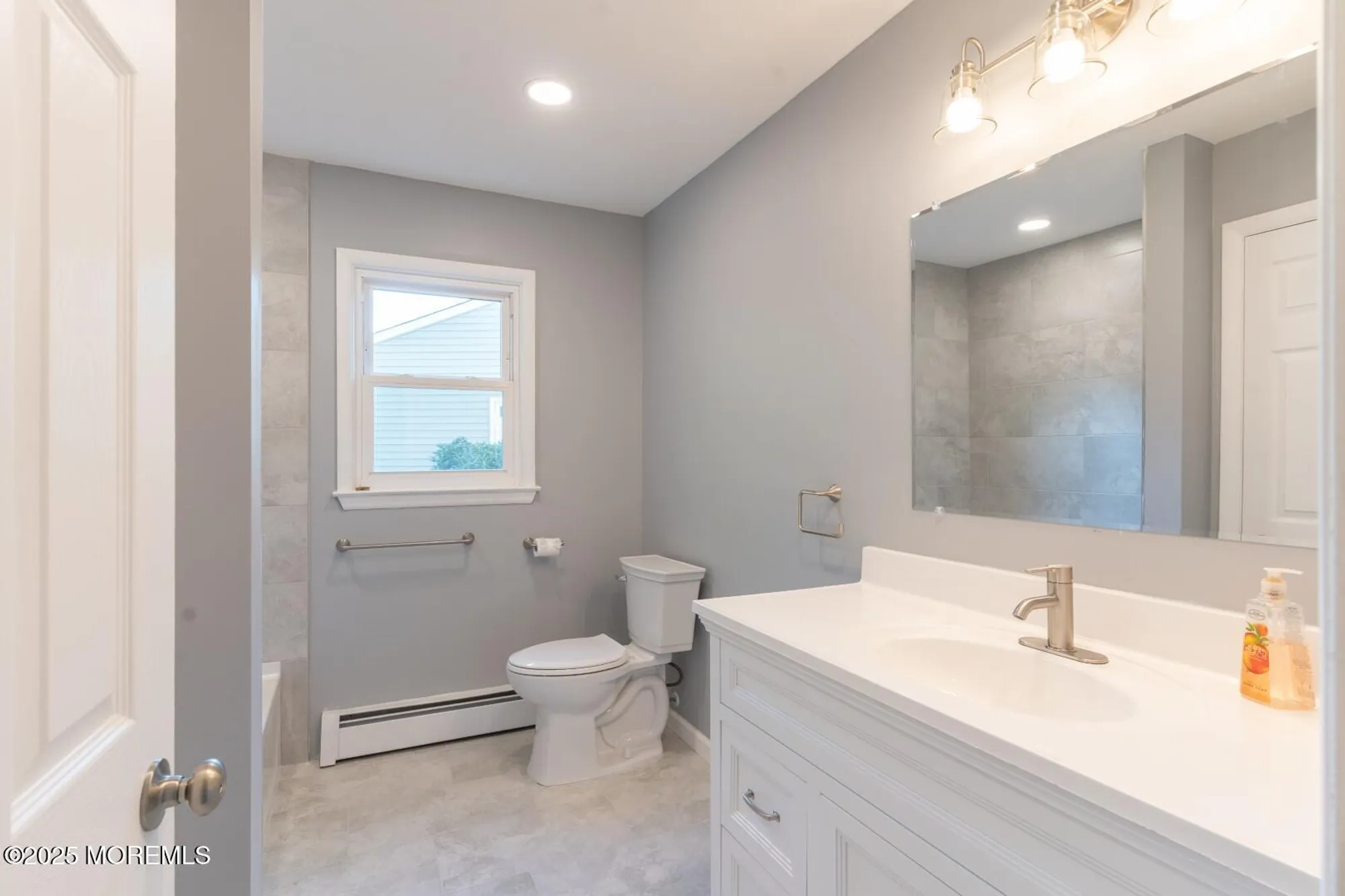 Property Slideshow image 23 of 32 | 23 burlington ct, Toms River, NJ, 08757