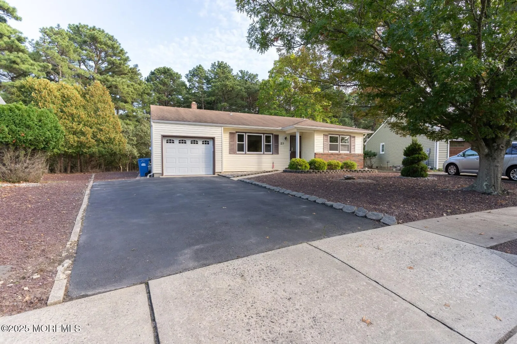 Property Slideshow image 1 of 32 | 23 burlington ct, Toms River, NJ, 08757
