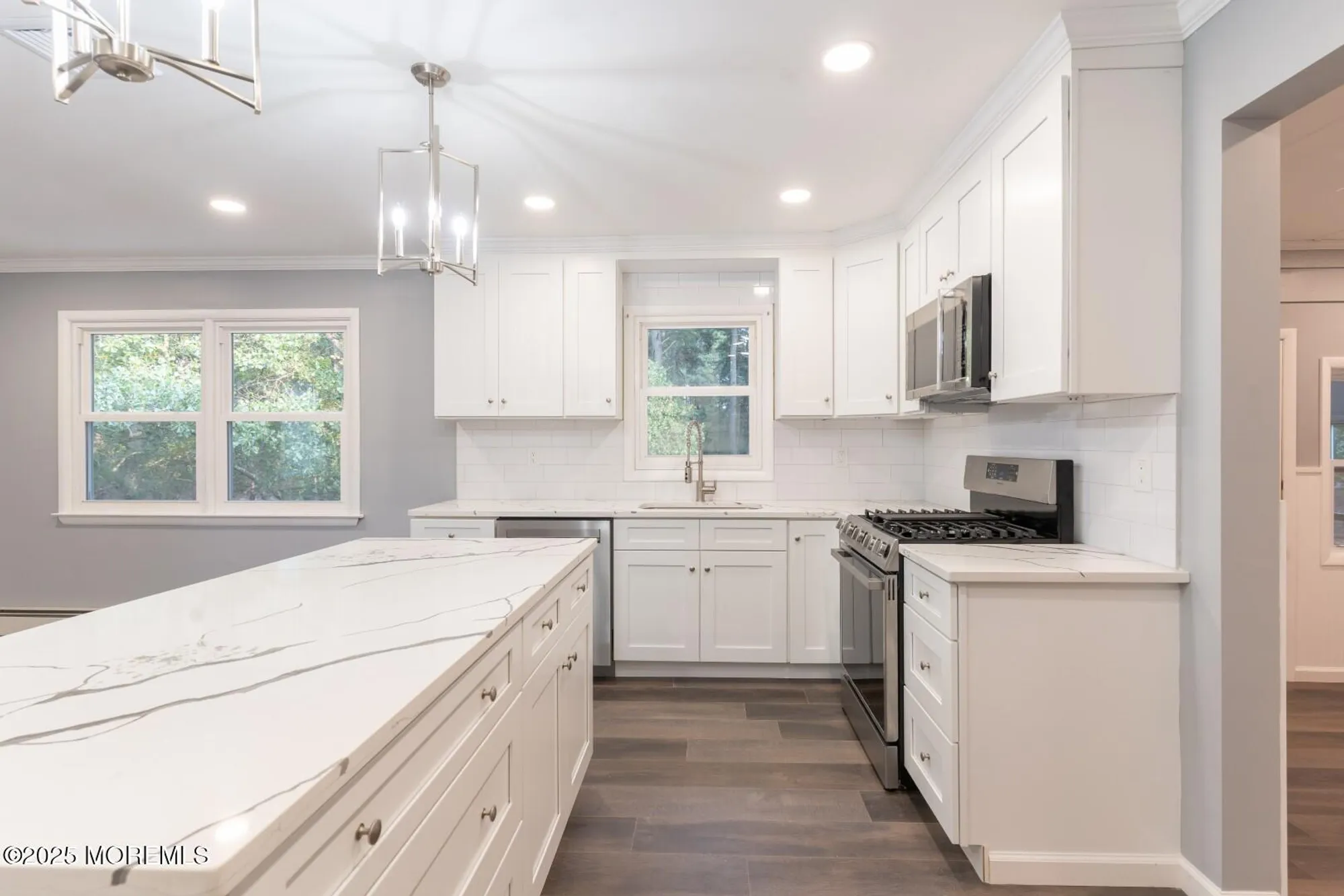 Property Slideshow image 4 of 32 | 23 burlington ct, Toms River, NJ, 08757