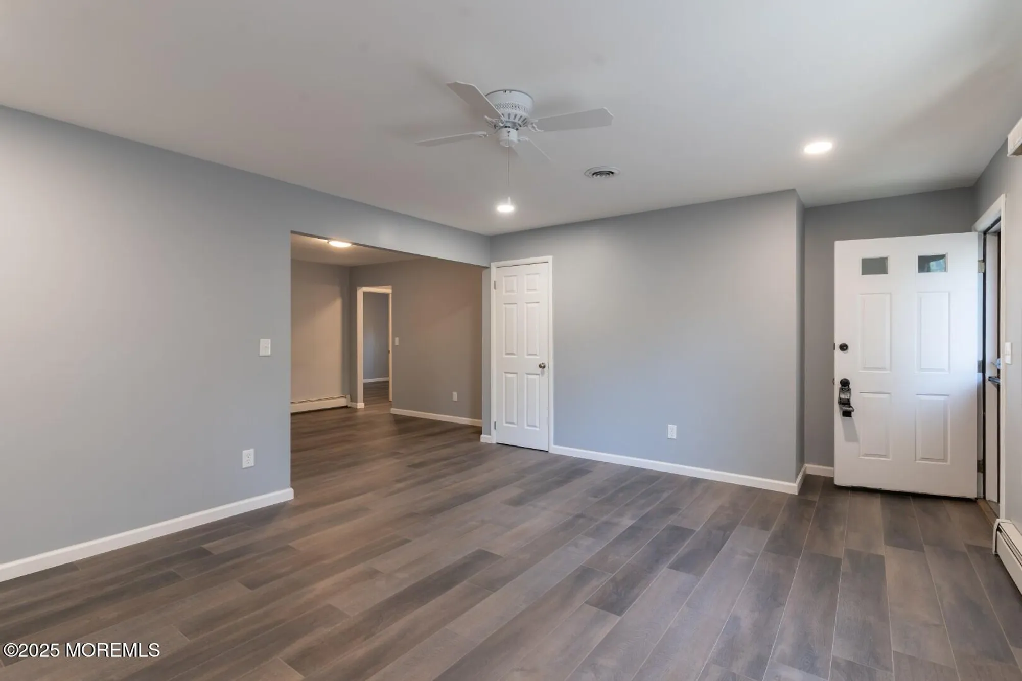 Property Slideshow image 8 of 32 | 23 burlington ct, Toms River, NJ, 08757