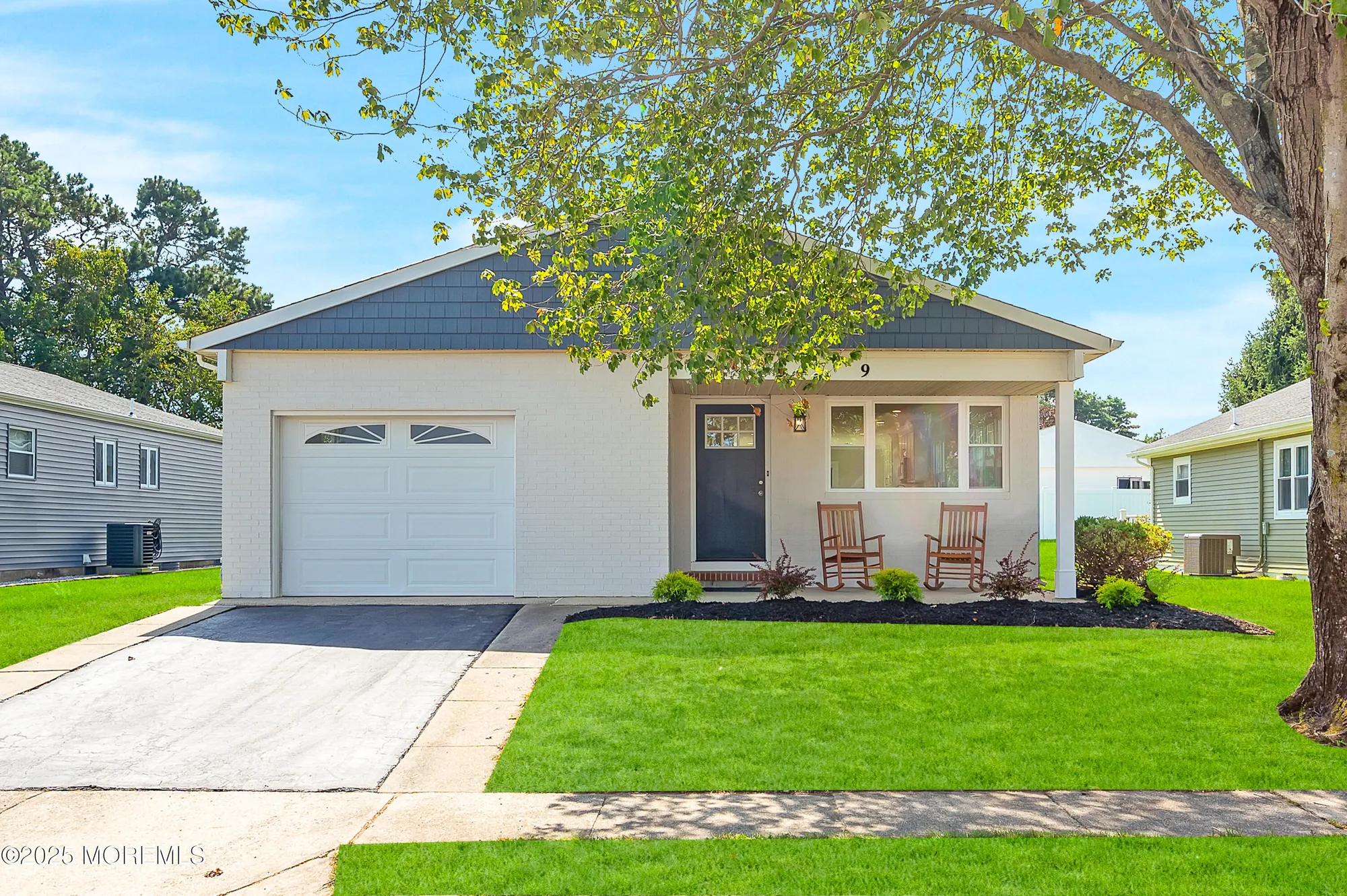 Property Slideshow image 1 of 39 | 9 banning ct, Toms River, NJ, 08757