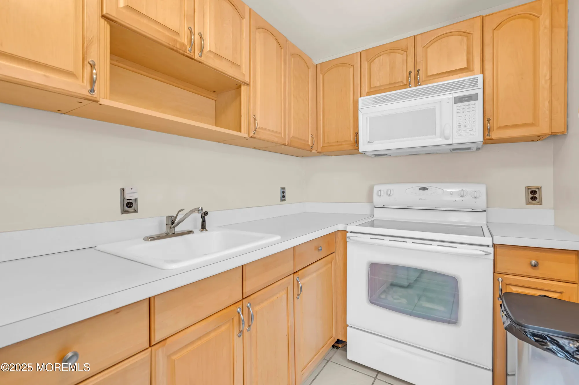 Property Slideshow image 13 of 18 | 8 hawaii way b, Whiting, NJ, 08759