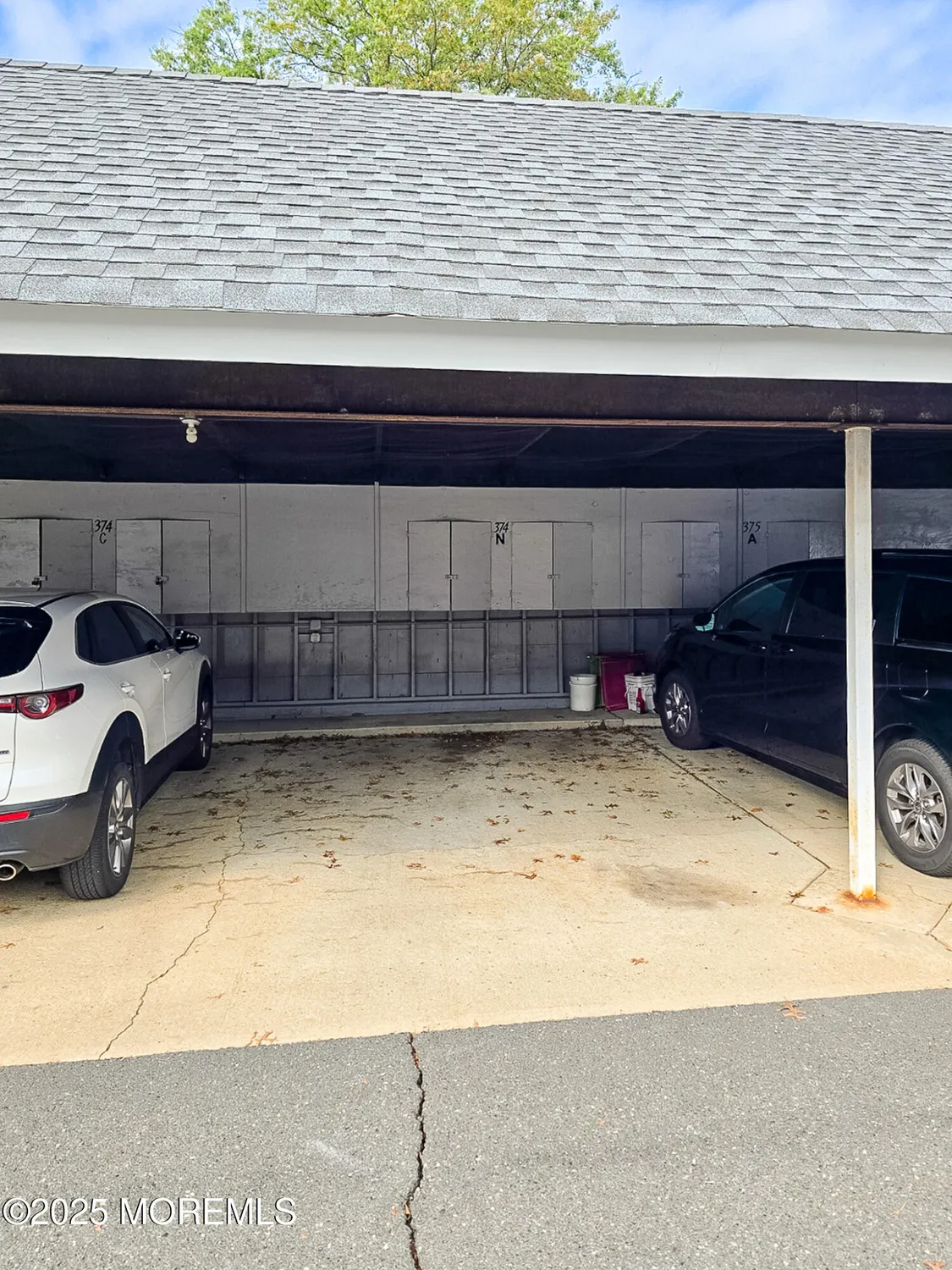 Property Slideshow image 4 of 36 | 374n new bedford ln, Monroe, NJ, 08831