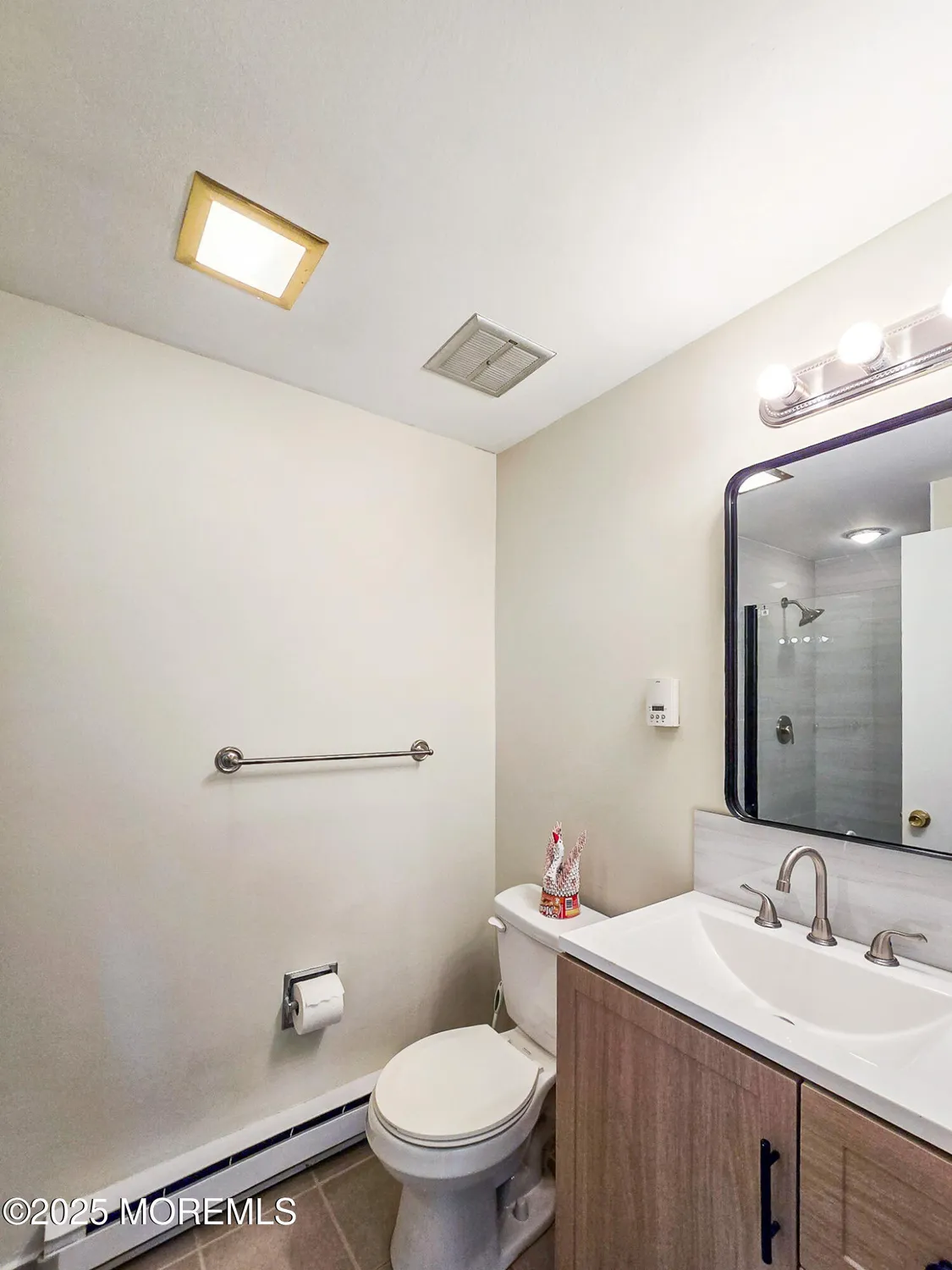 Property Slideshow image 29 of 36 | 374n new bedford ln, Monroe, NJ, 08831