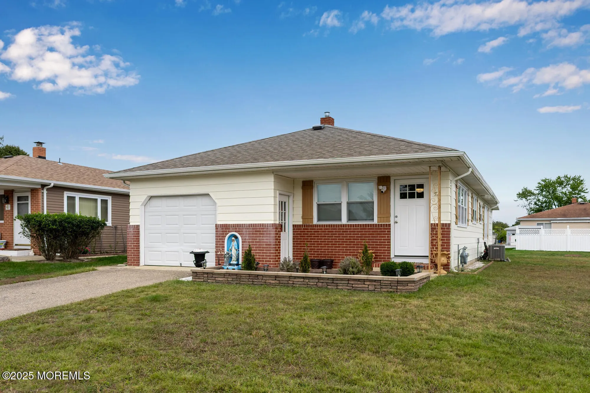 Property Slideshow image 35 of 39 | 2 capri ct, Toms River, NJ, 08757