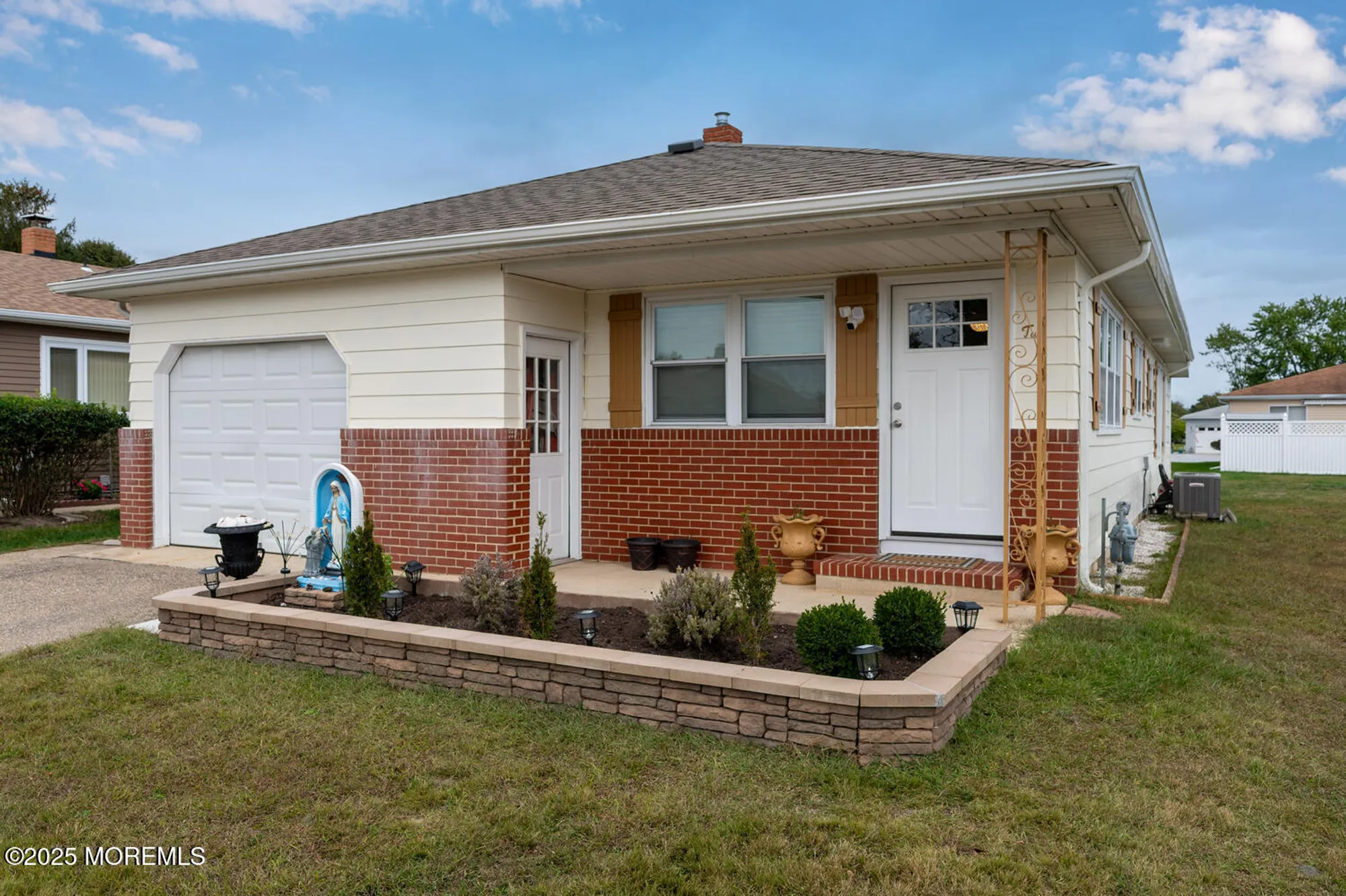 Property Slideshow image 36 of 39 | 2 capri ct, Toms River, NJ, 08757