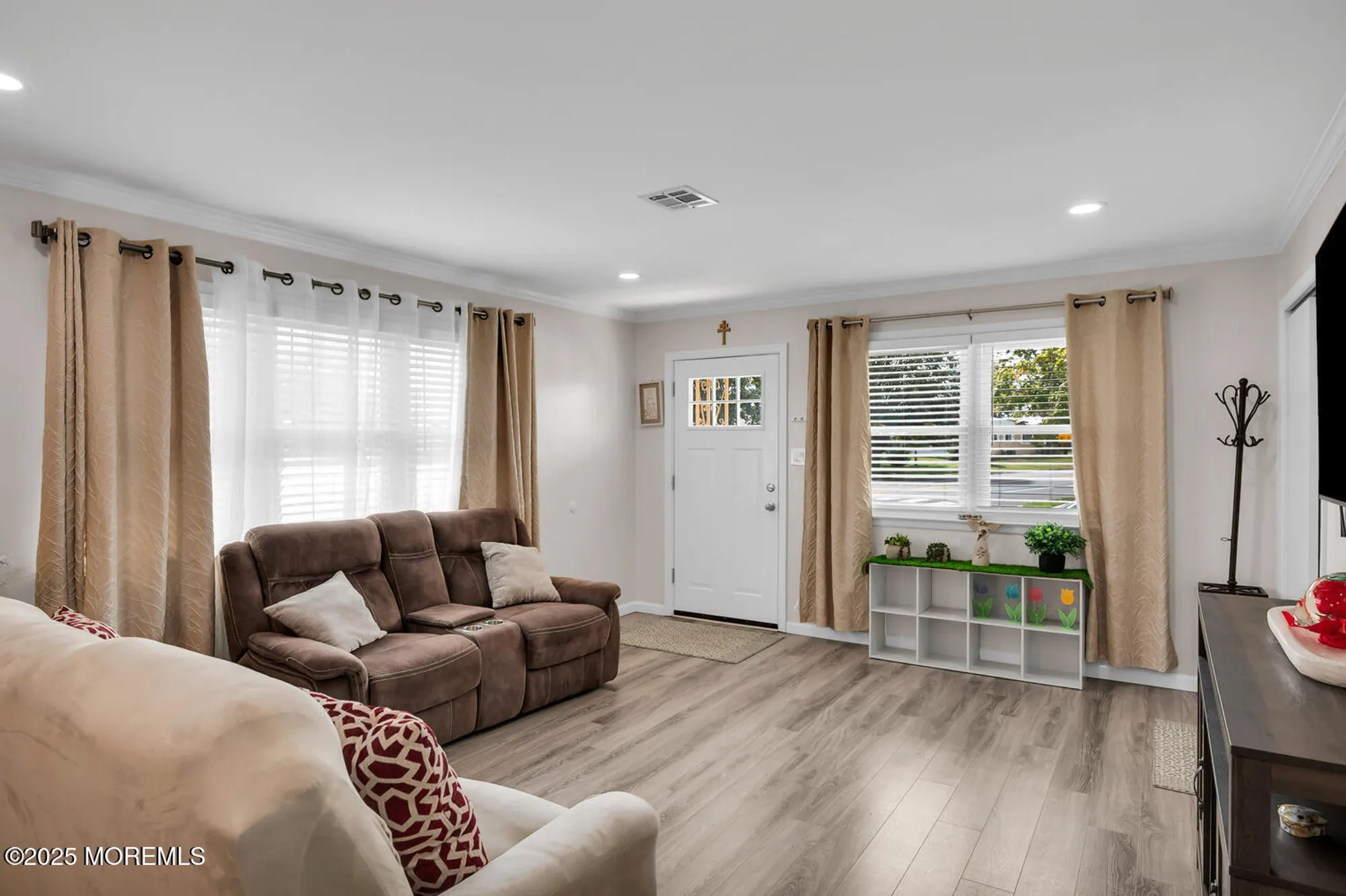 Property Slideshow image 5 of 39 | 2 capri ct, Toms River, NJ, 08757